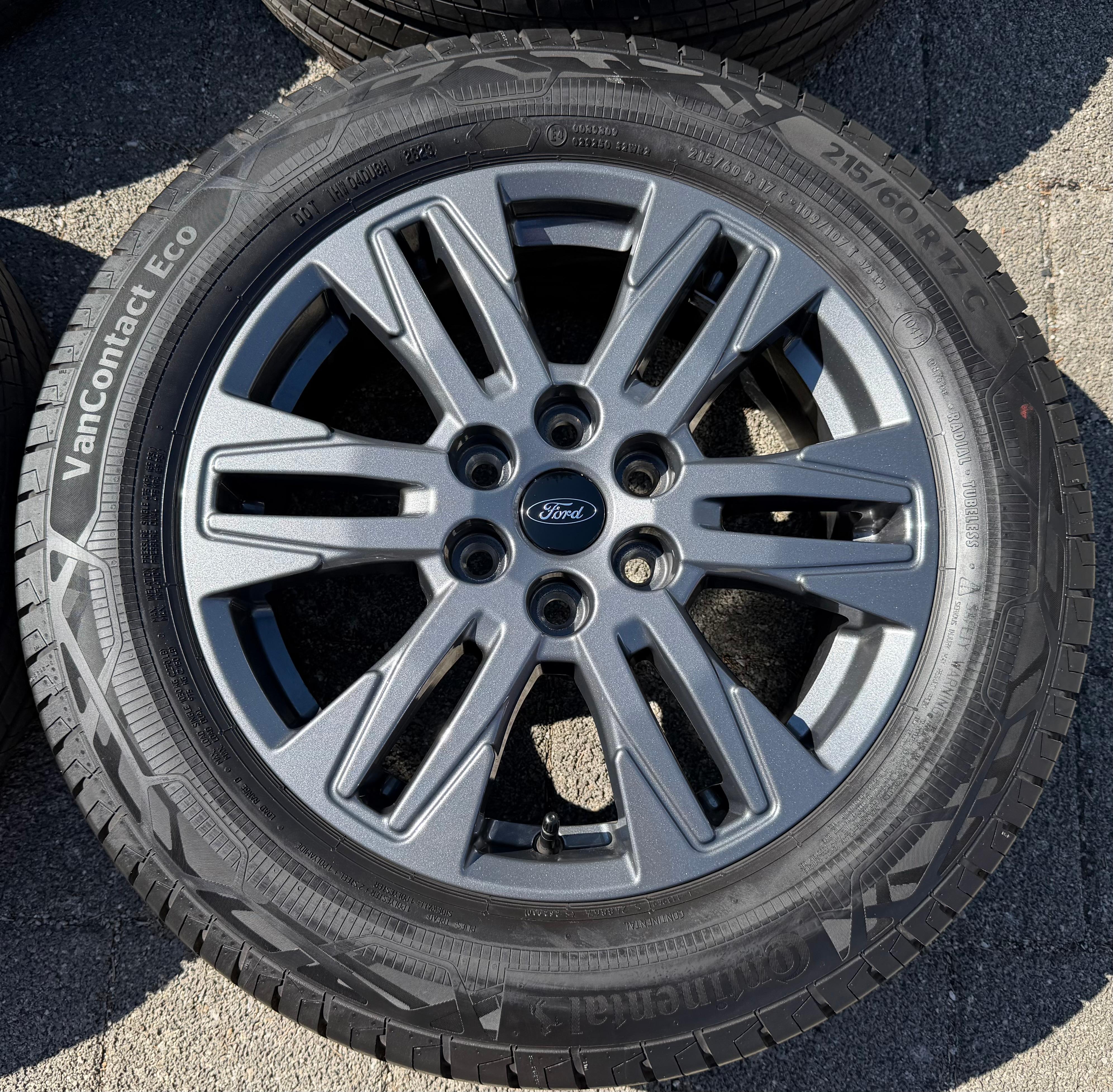 4 originele 17-inch aluminium Sommer-velgen voor Ford Transit Tourneo Custom NXN 2023, Continental PZ31-FA met bandenspanningscontrolesysteem (RDKS)
