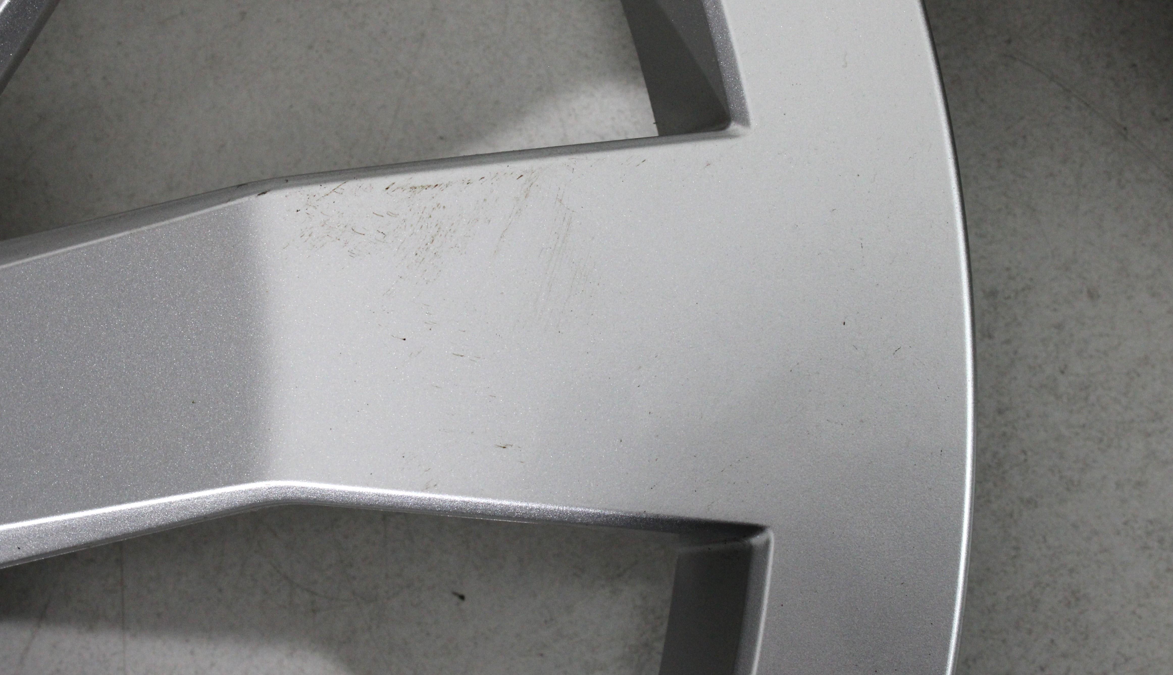 4 TAPACUBOS ORIGINALES DE 15" PARA AUDI A1 GB 82A601147 15 PULGADAS