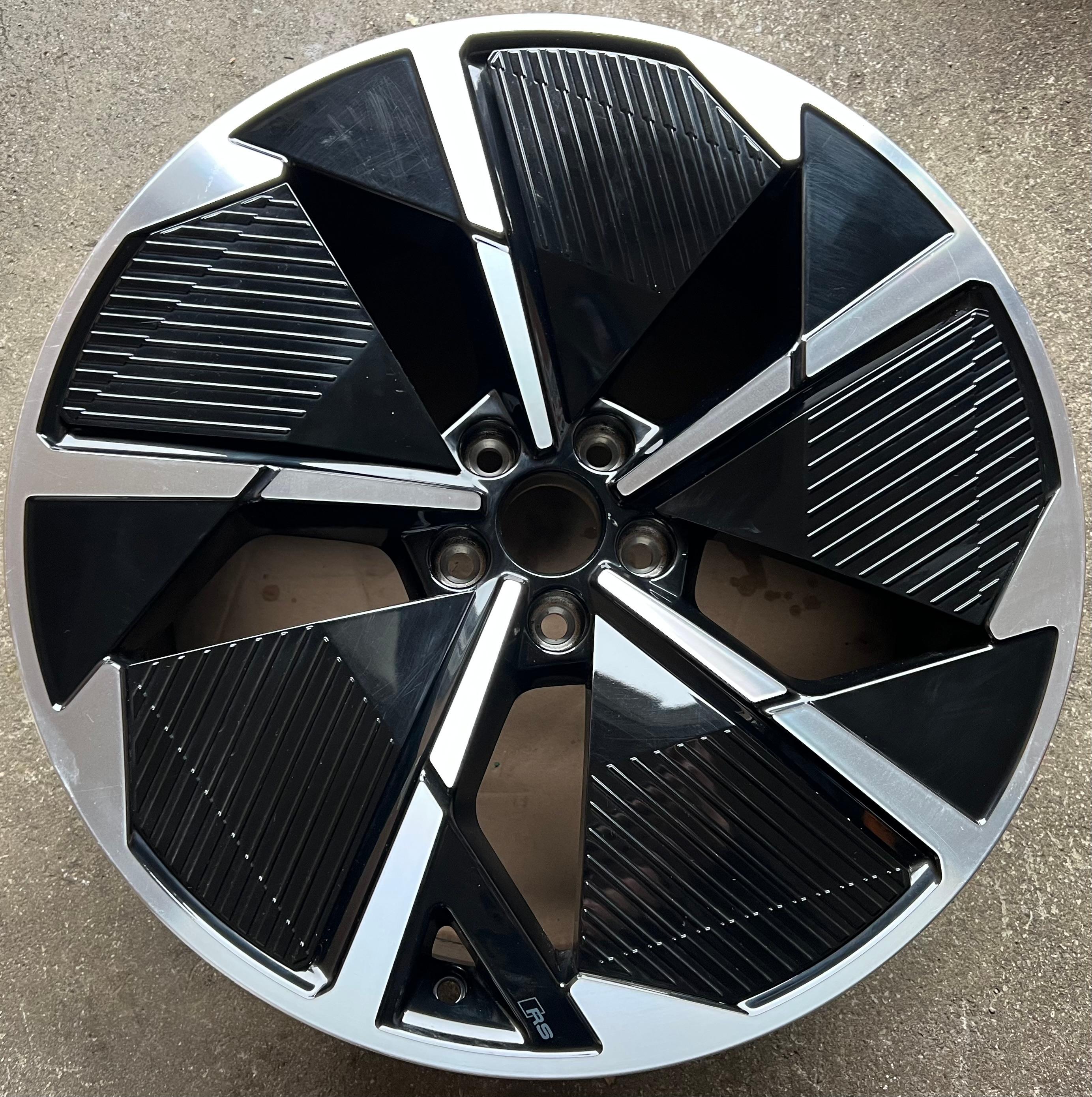 1 ORIGINELE 21" ALUMINIUM VELG VOOR AUDI Q4 E-TRON 89A601025A 8,5x21 ET40 GRATIS VERZENDING