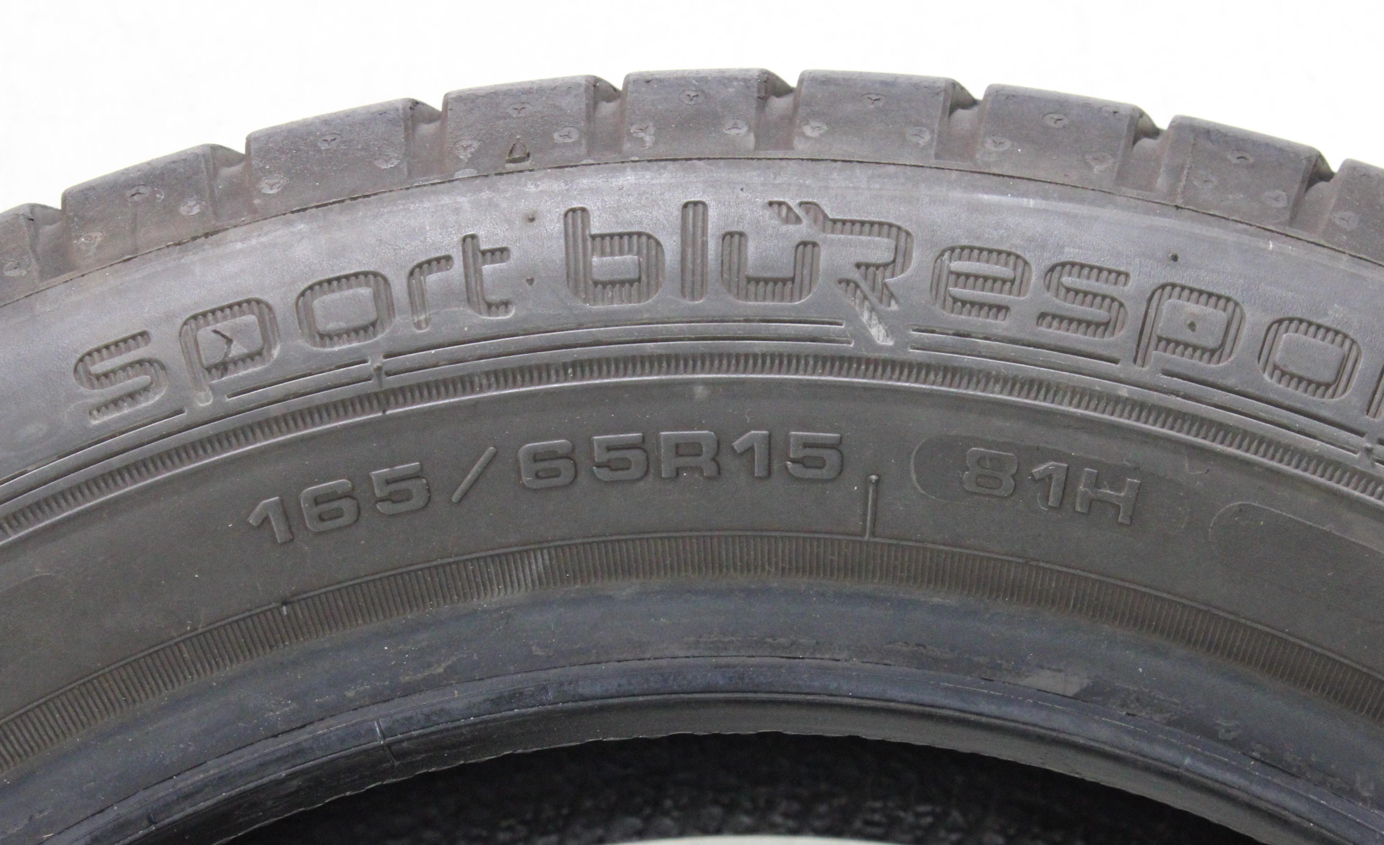 2 neumáticos de verano Dunlop Sport Bluresponse 165/65R15 81H, 1 de 4,5-5 mm y 1 de 5-5,5 mm, 2018