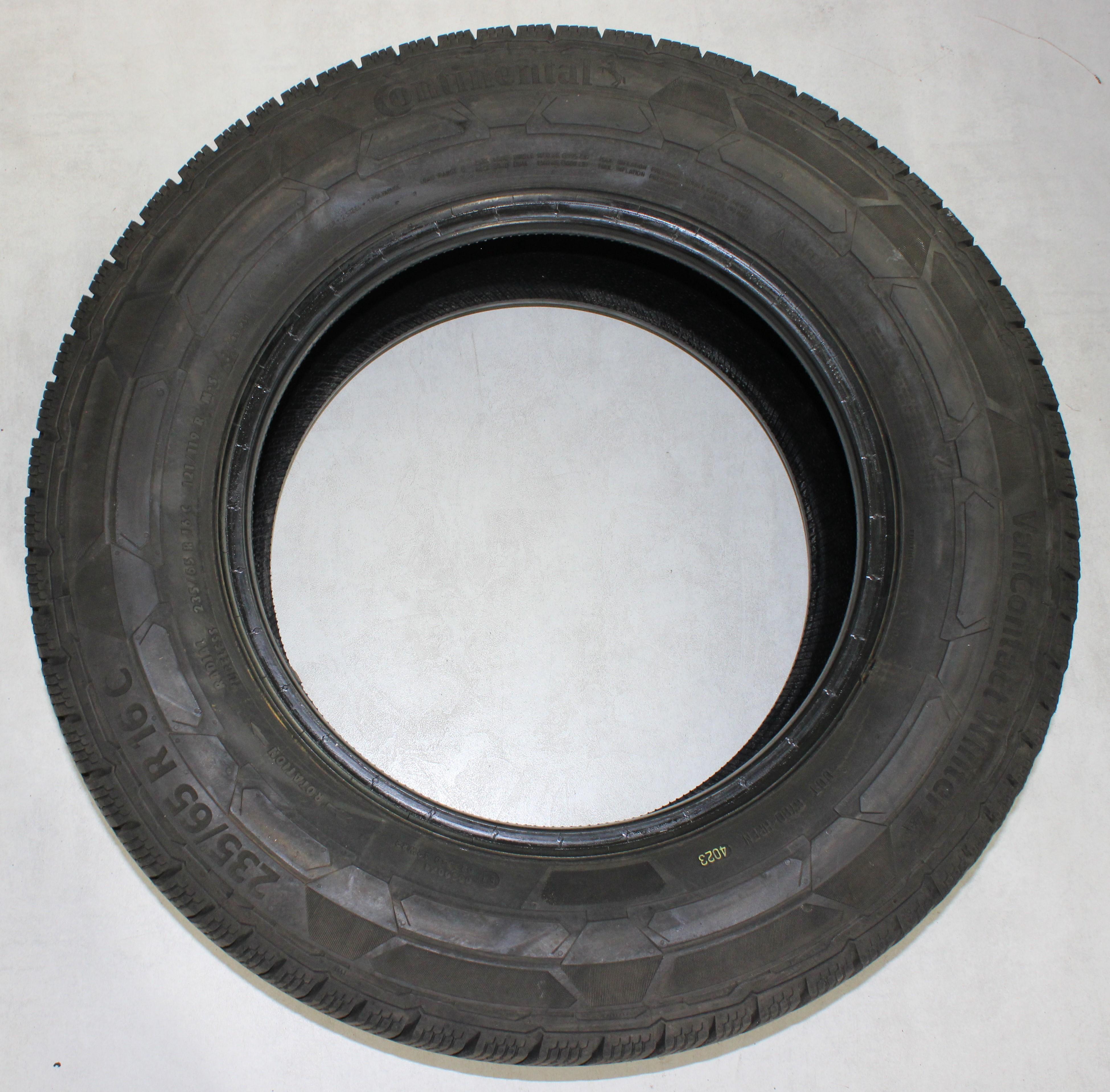 1 x 235/65R16C 121/119R Neumático de invierno Continental VanContact Winter 5-5,5 mm 2023