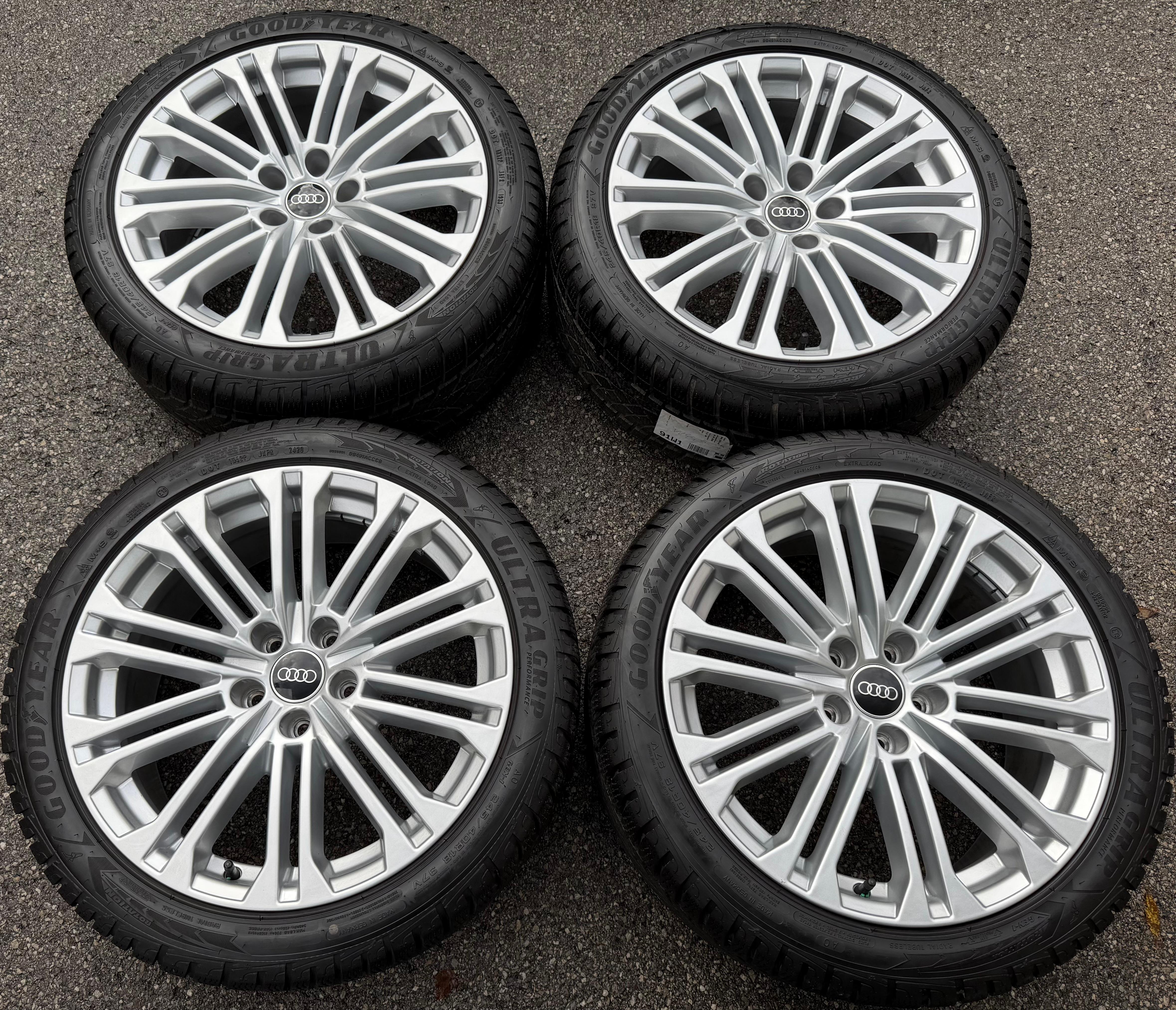 4 ruedas de invierno de aluminio originales de 18" Audi A5 S5 8W F5 245/40R18 97V 8W0601025EE Goodyear