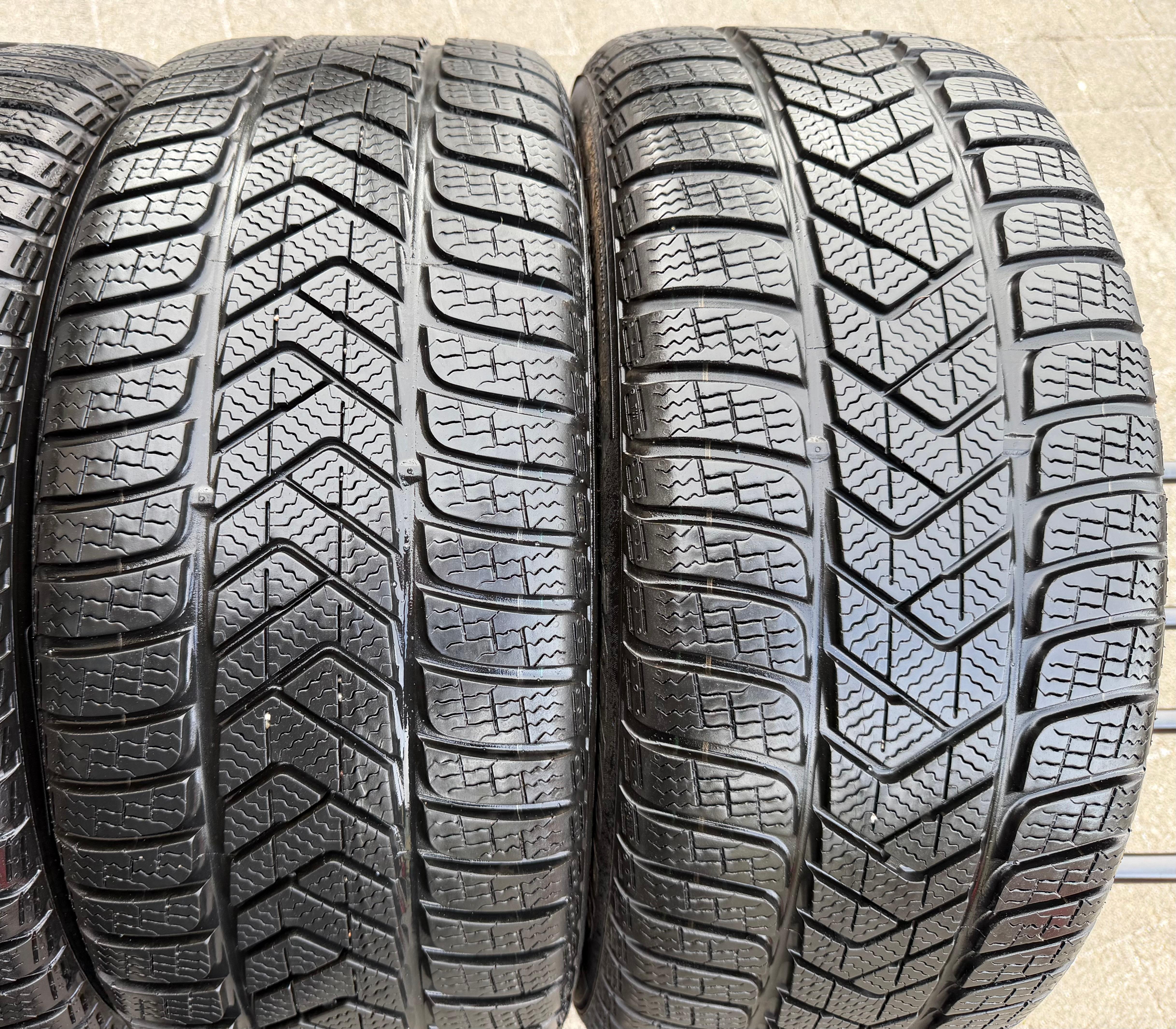 4 Original 18" Alu Winterräder Audi A5 8W F5 245/40R18 97V 8W0601025EE Pirelli