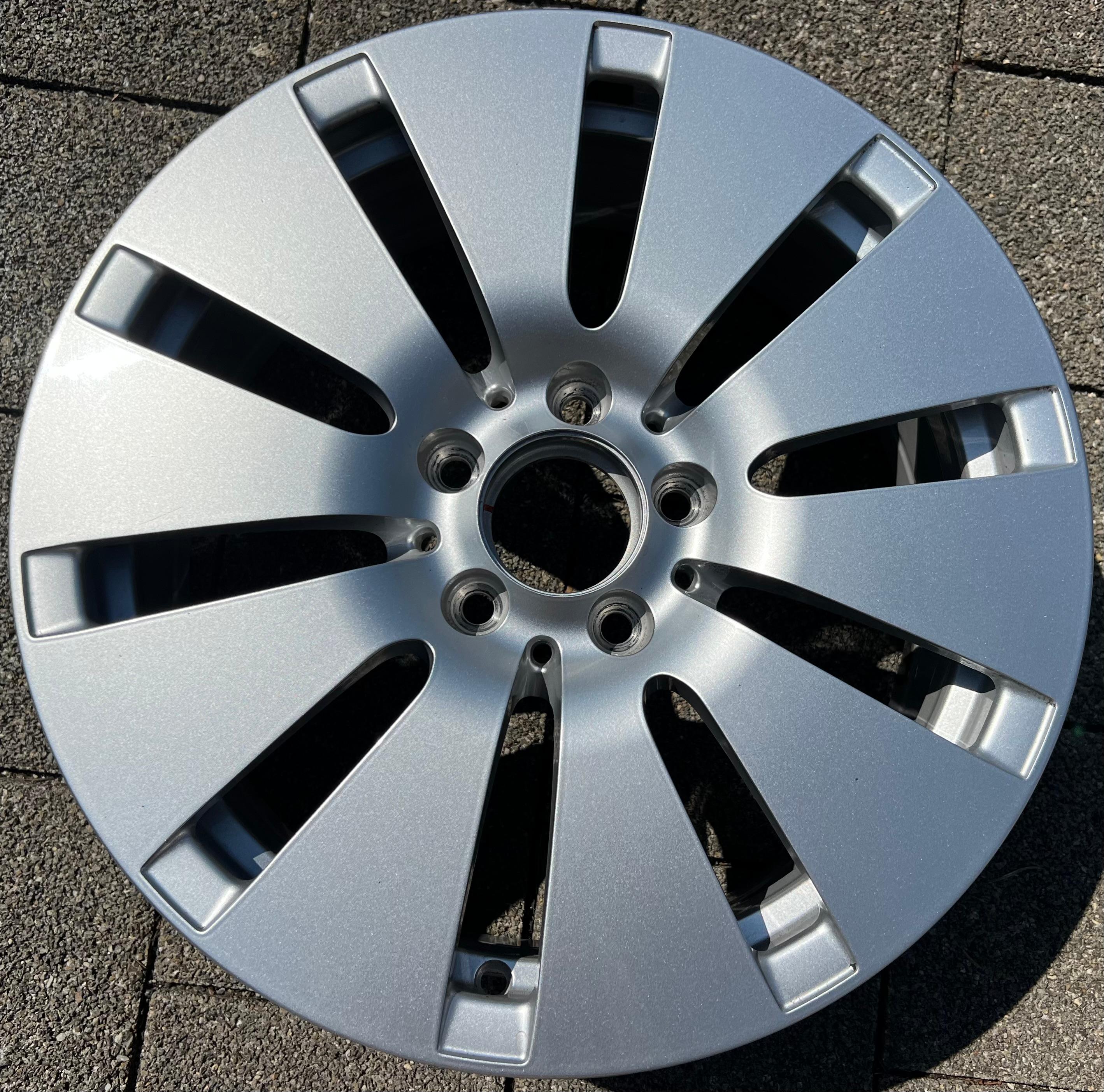 1 X CERCHIO IN LEGA ORIGINALE DA 17" MERCEDES CLASSE C W205 A2054012100 CONSEGNA GRATUITA