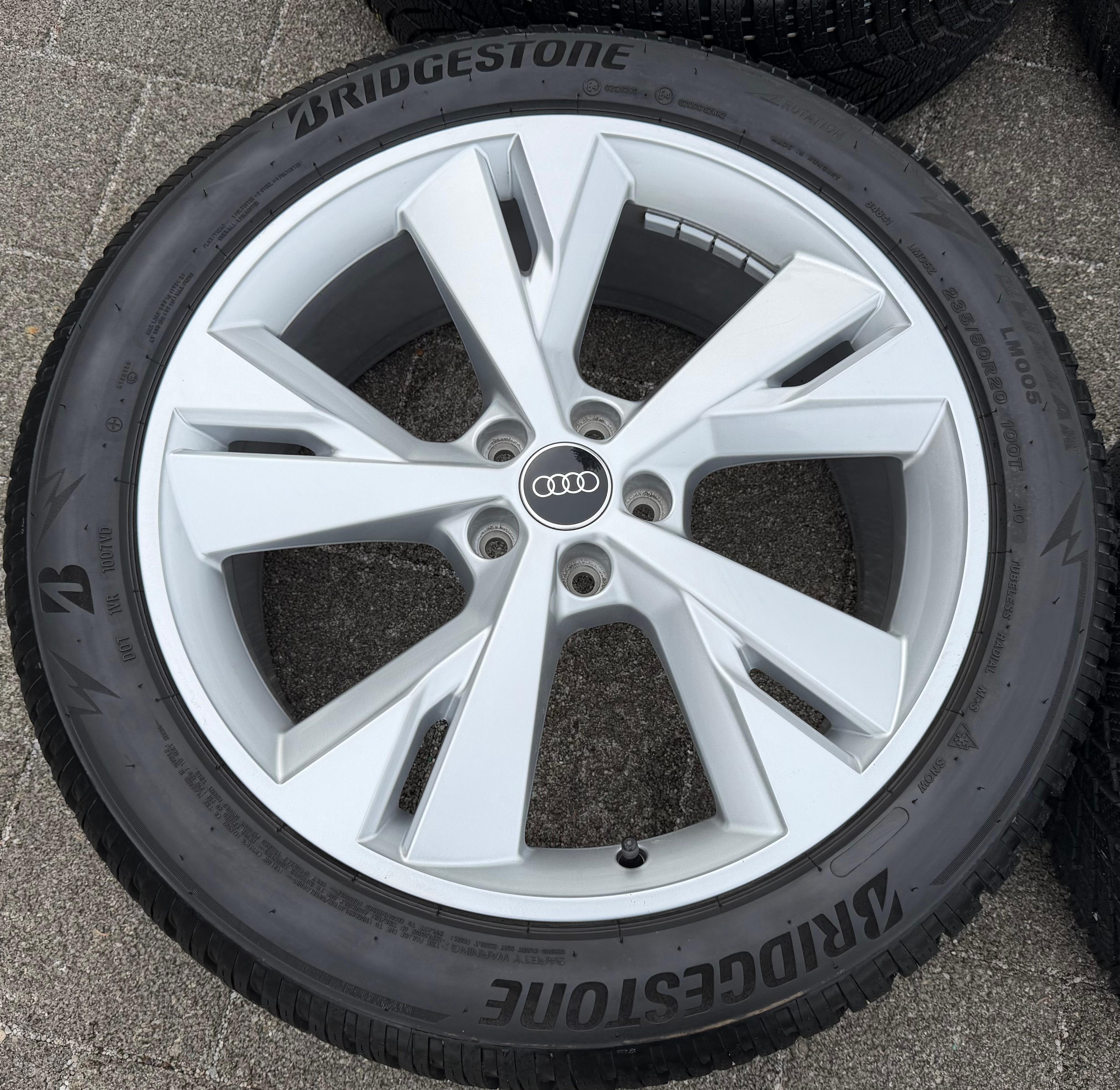 4 RUEDAS DE INVIERNO DE ALEACIÓN ORIGINALES DE 20" PARA AUDI Q4 E-TRON 235/50R20 101T 255/45R20 101T TOP
