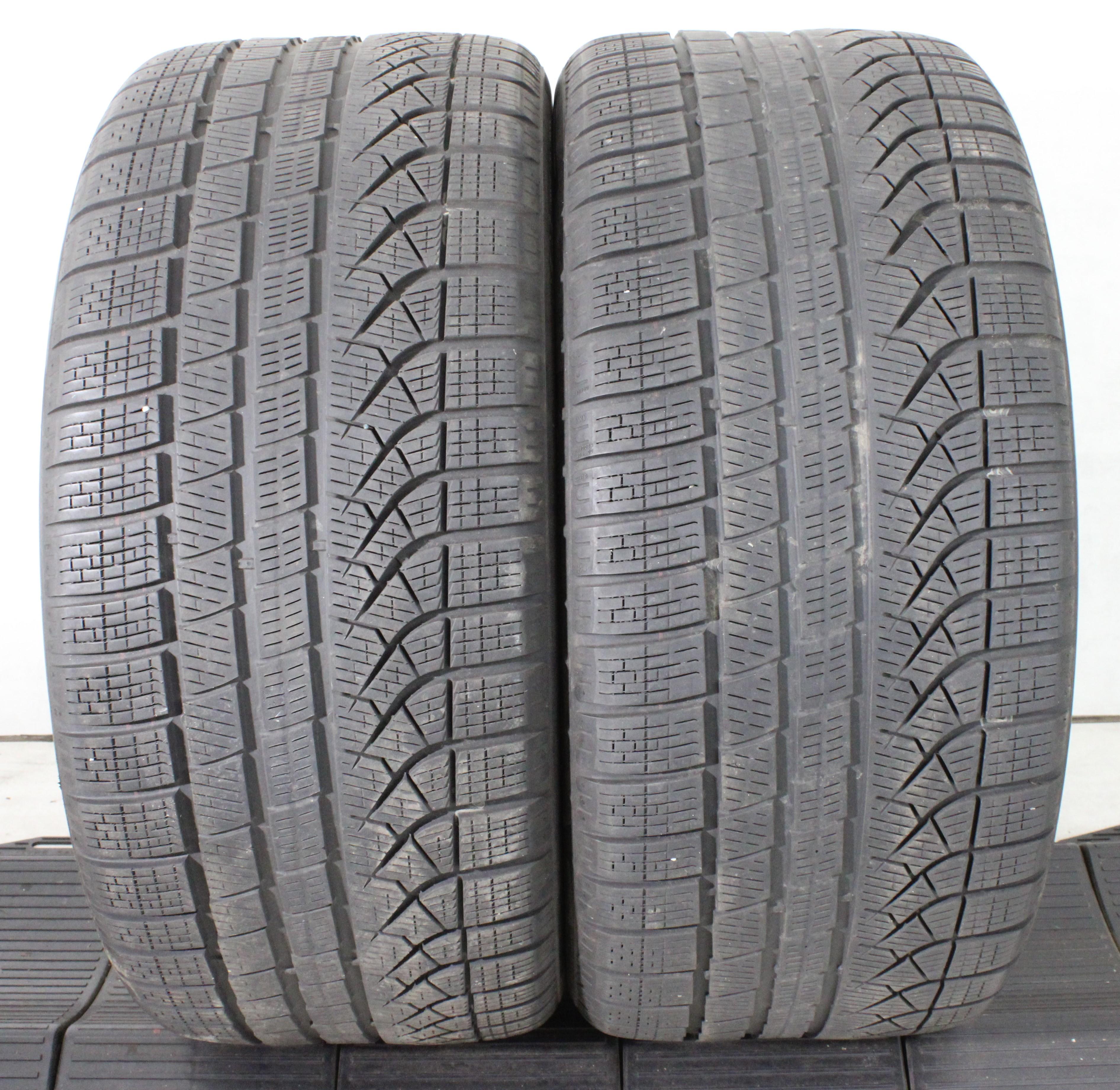 2 x 275/40R19 105H Winterreifen Pirelli Pzero Winter MO* in der Mitte 4-5mm und auf den Schultern 5,5-6mm. 2024