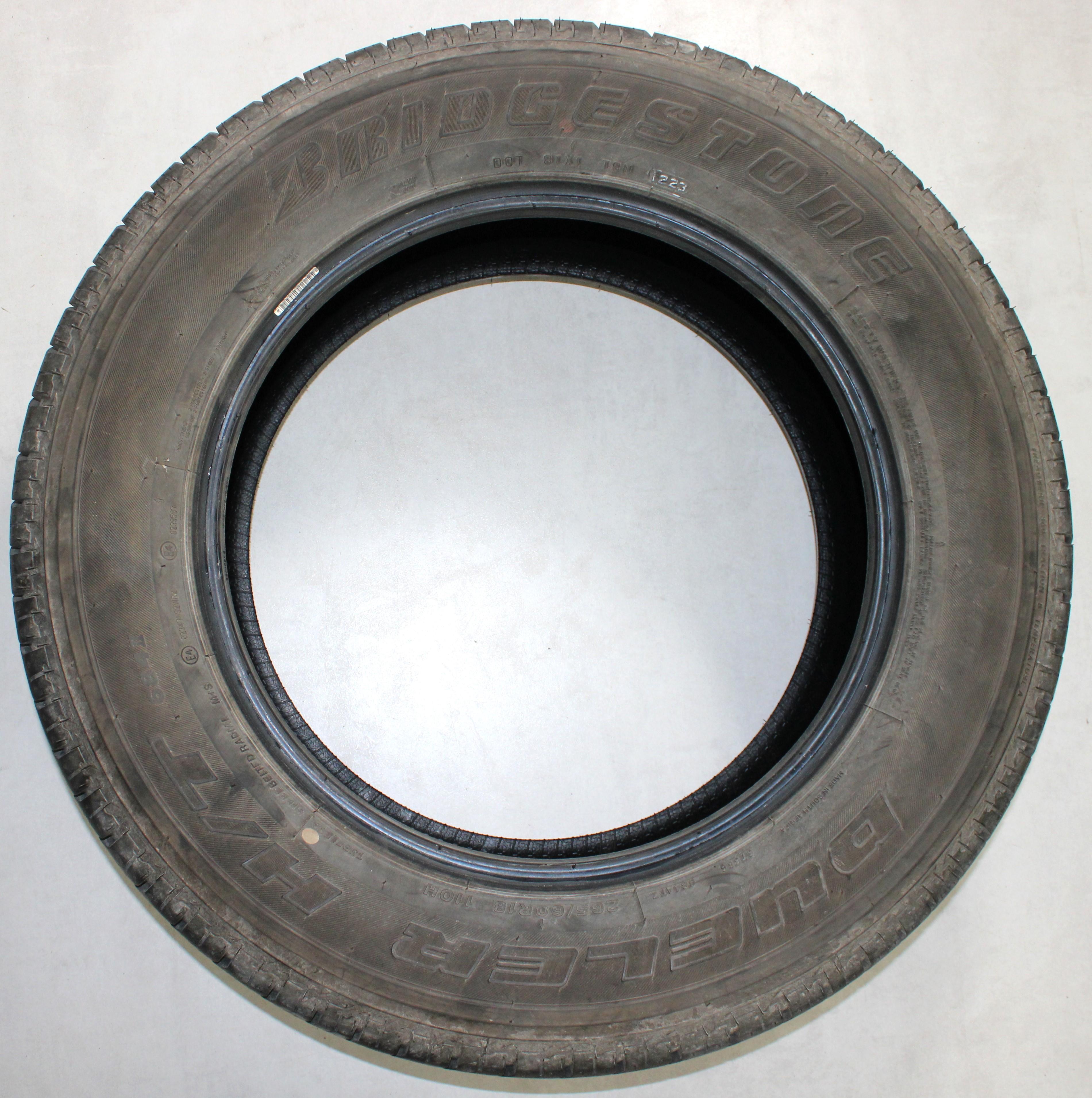 4 x 265/60R18 110H neumáticos de verano Bridgestone Dueler H/T 684II 8-8,5mm 2023