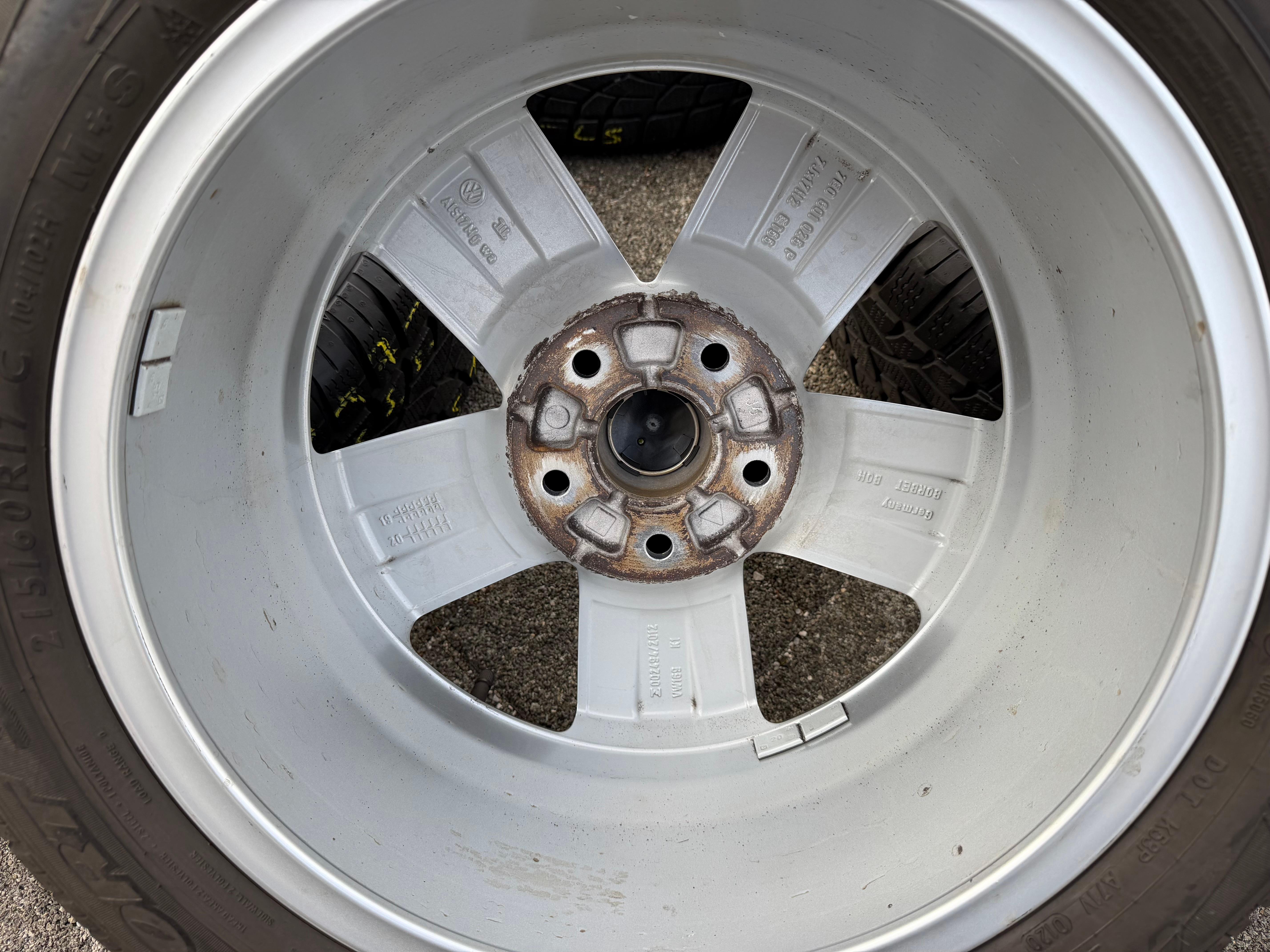4 ruedas de invierno de aleación originales de 17" para VW BUS T5 T6 T6.1 7E0601025P Devonport 215/60R17C