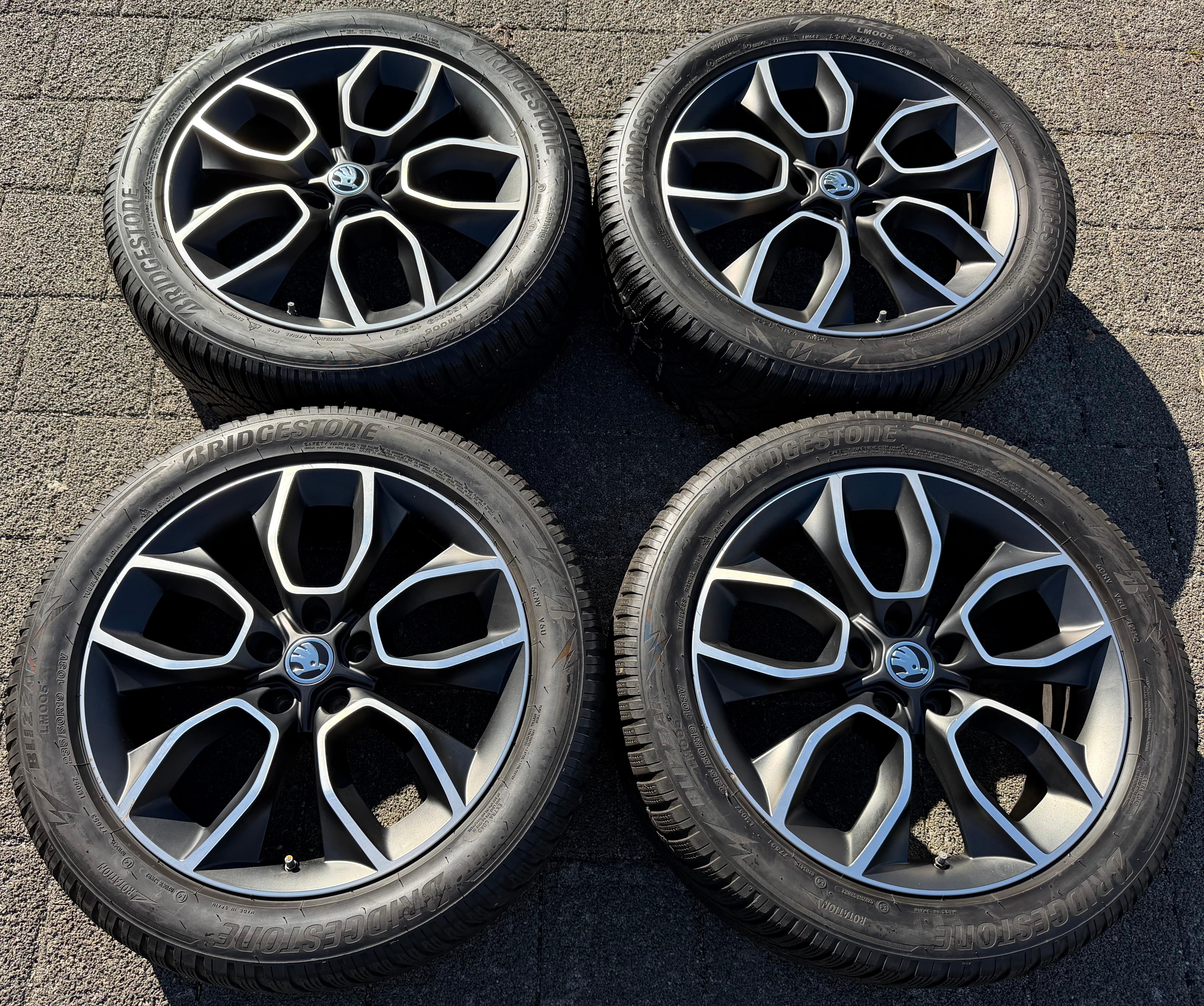 4 Original 19" Alu Winterräder Skoda Kodiaq NS7 235/50R19 103V 2022 Bridgestone