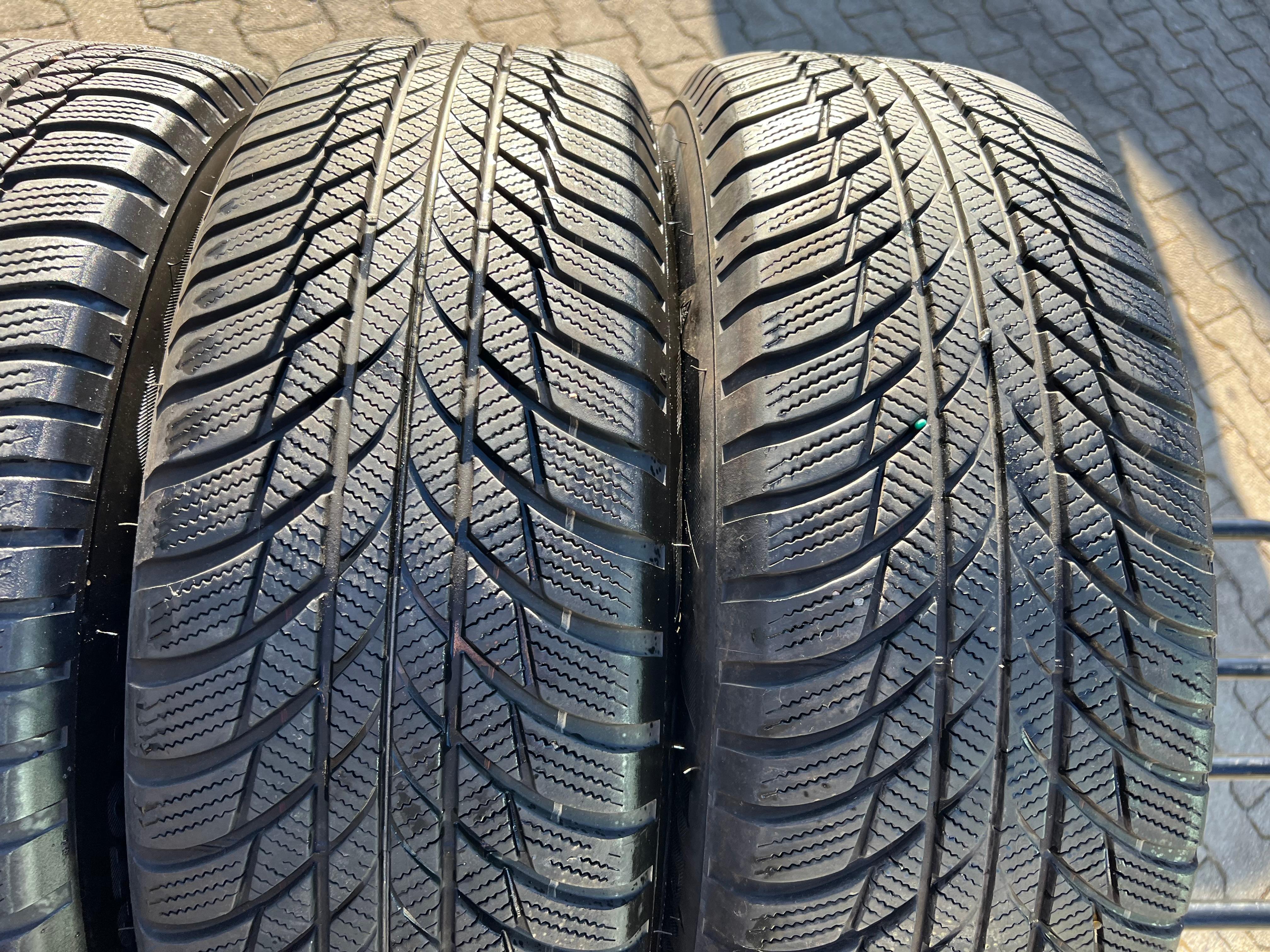 4 WINTERRÄDER AUDI Q3 F3 SEAT TARRACO SKODA KODIAQ VW TIGUAN II 5NA 215/65R17 99H FREIHAUS