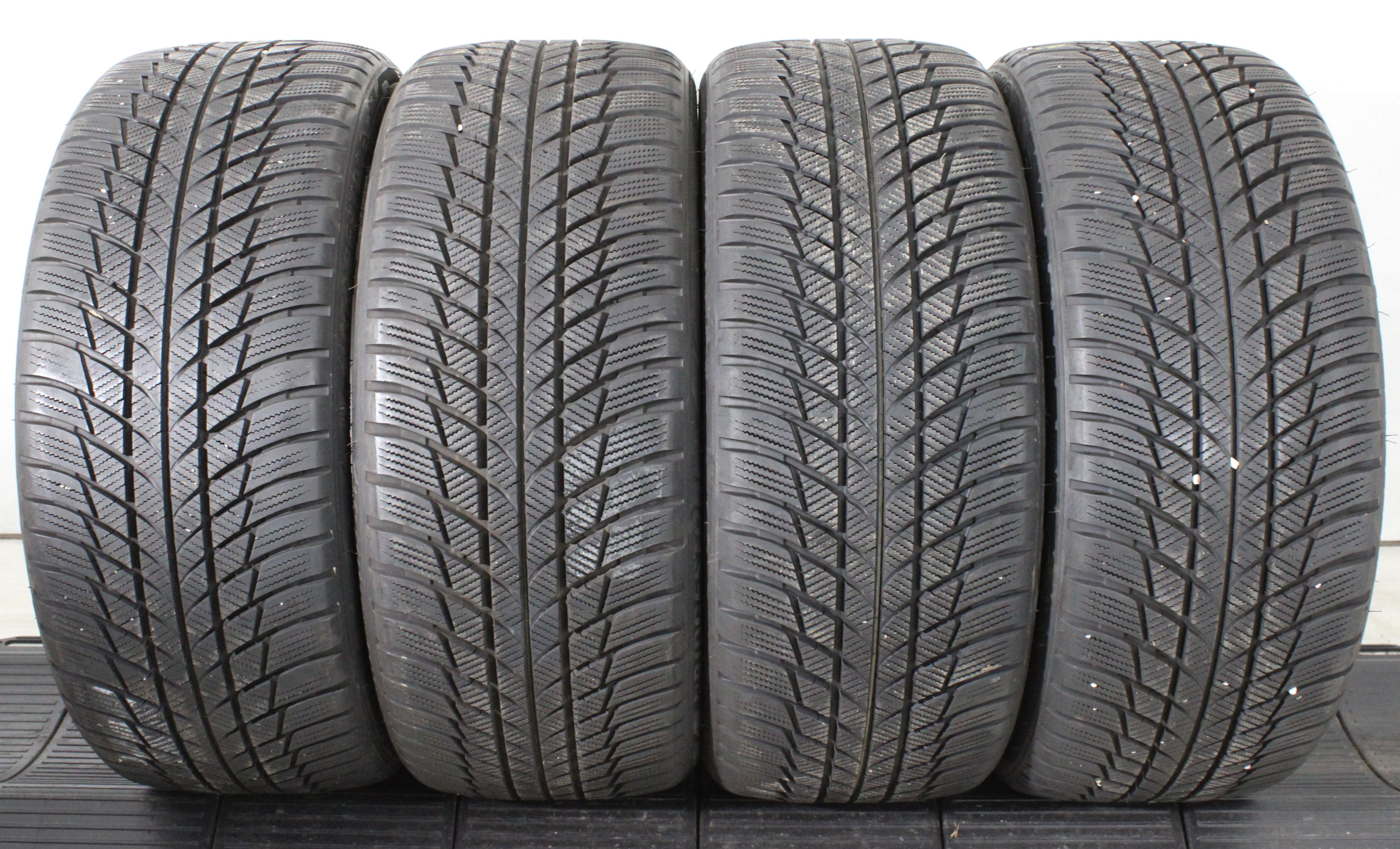 4 x 225/40R18 92V Winterreifen Bridgestone Blizzak LM001 Runflat 6,5-7mm 3x2019/1x2020 *