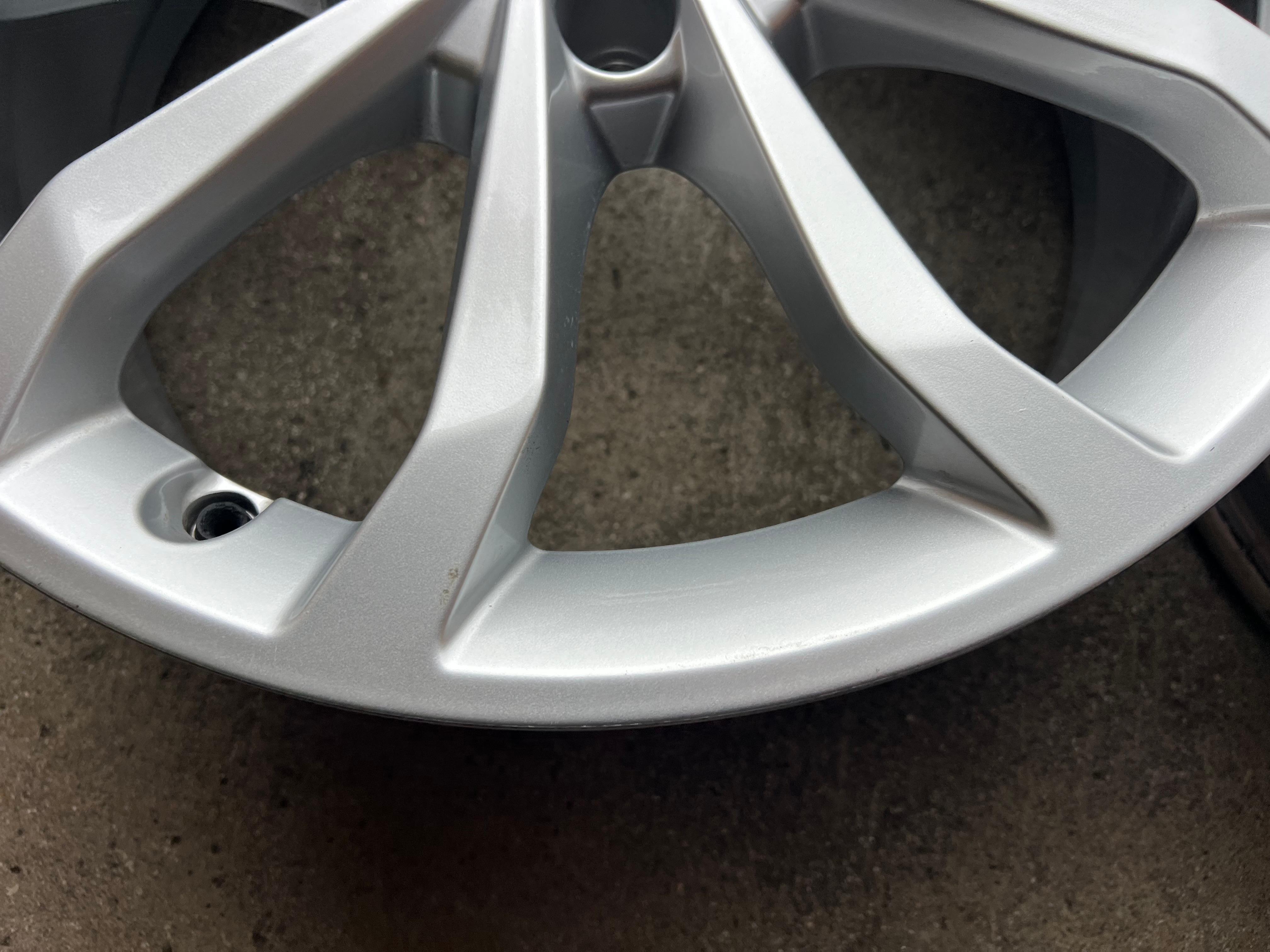 4 CERCHI IN LEGA ORIGINALI DA 18" PER AUDI A4 8W 8W0601025ED 7,5x18 ET39 SPEDIZIONE GRATUITA