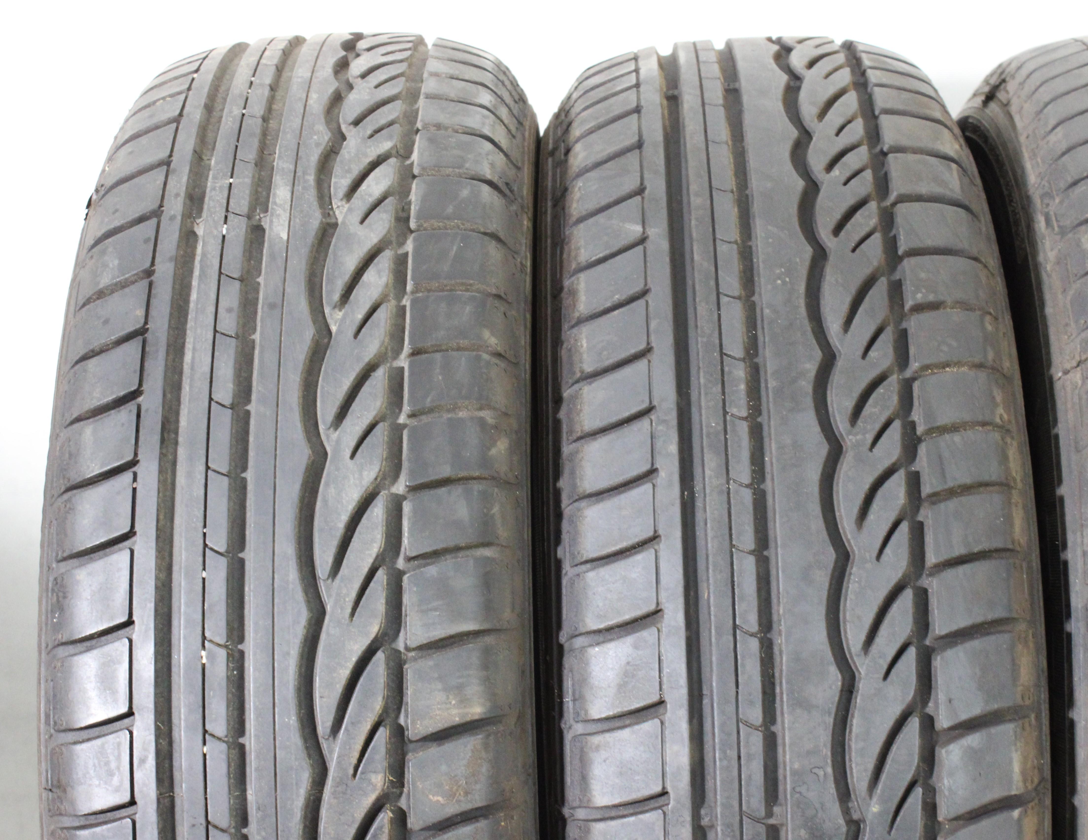 4 neumáticos de verano Dunlop SP Sport 01, 185/65R15 88T, 2x5-5,5 mm/2x5,5-6 mm, 2012