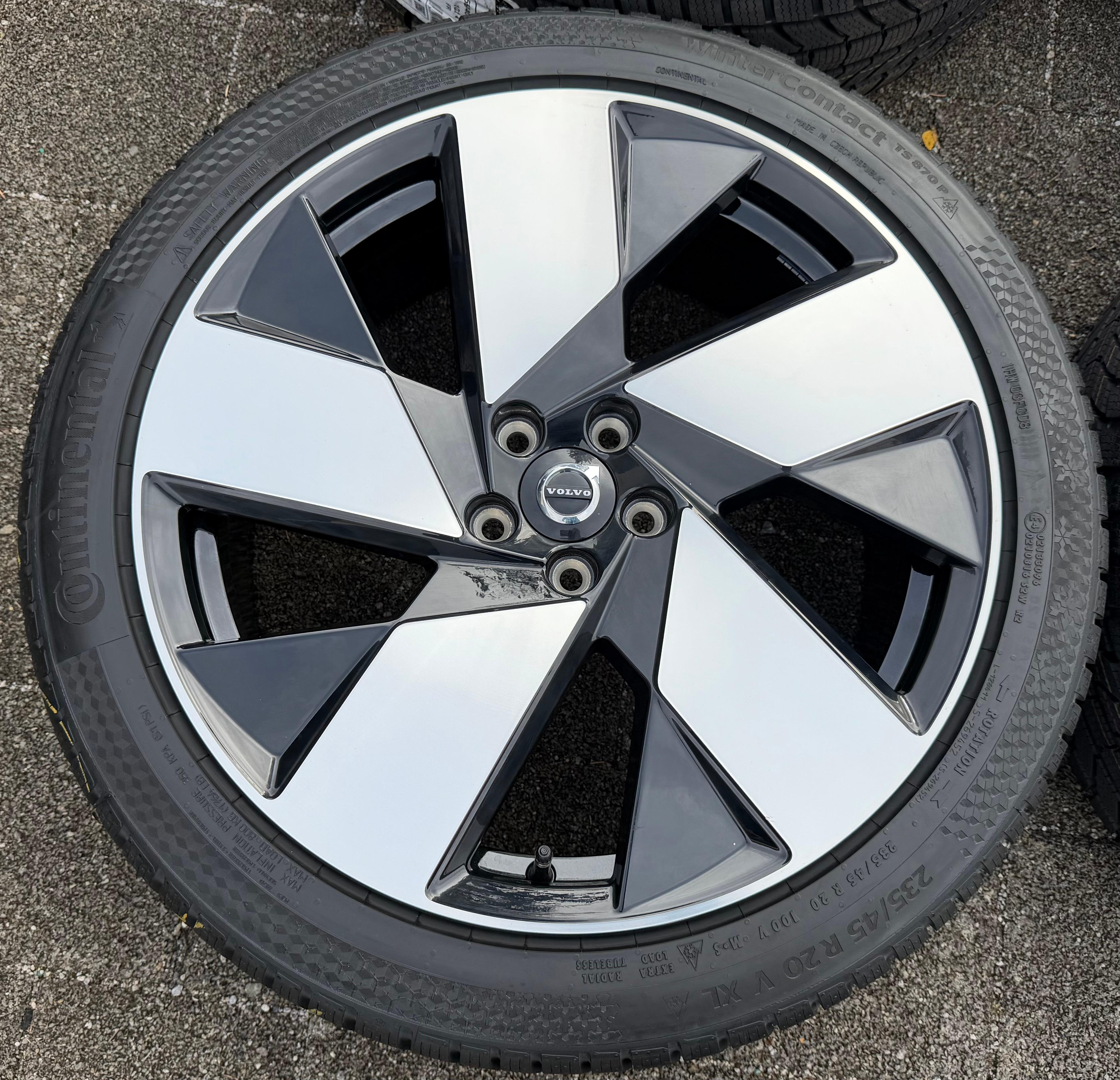 4 ruedas de invierno de aleación originales de 20" para Volvo XC40 235/45R20 100V 255/40R21 101V Continental