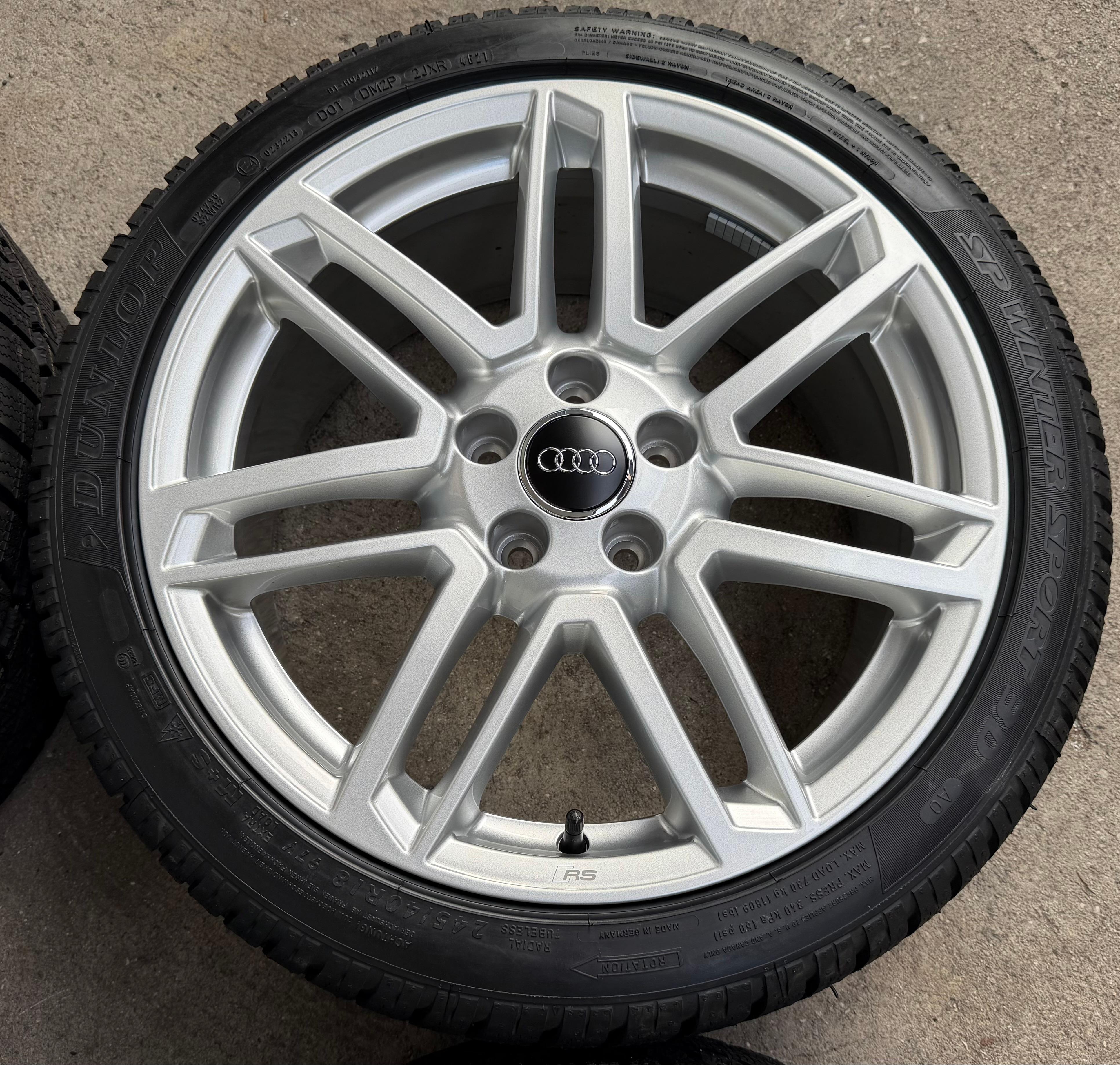 4 Original 18" Alu Winterräder Audi TT TTS 8S 8S0601025M 245/40R18 97V Dunlop