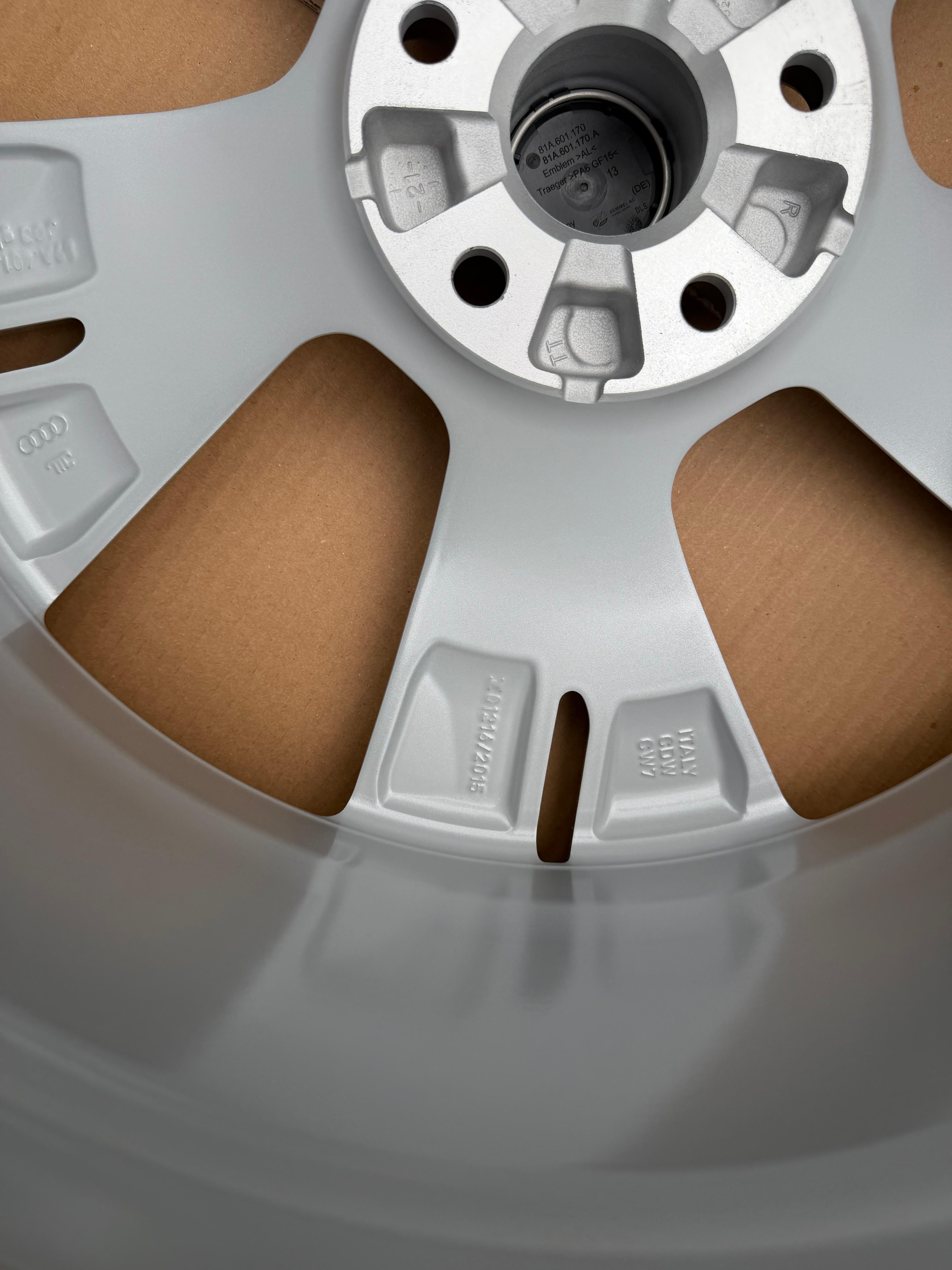 1 cerchio in lega originale da 20" per Audi Q4 e-tron, codice 89A601025D, 8x20 ET45, nuovo