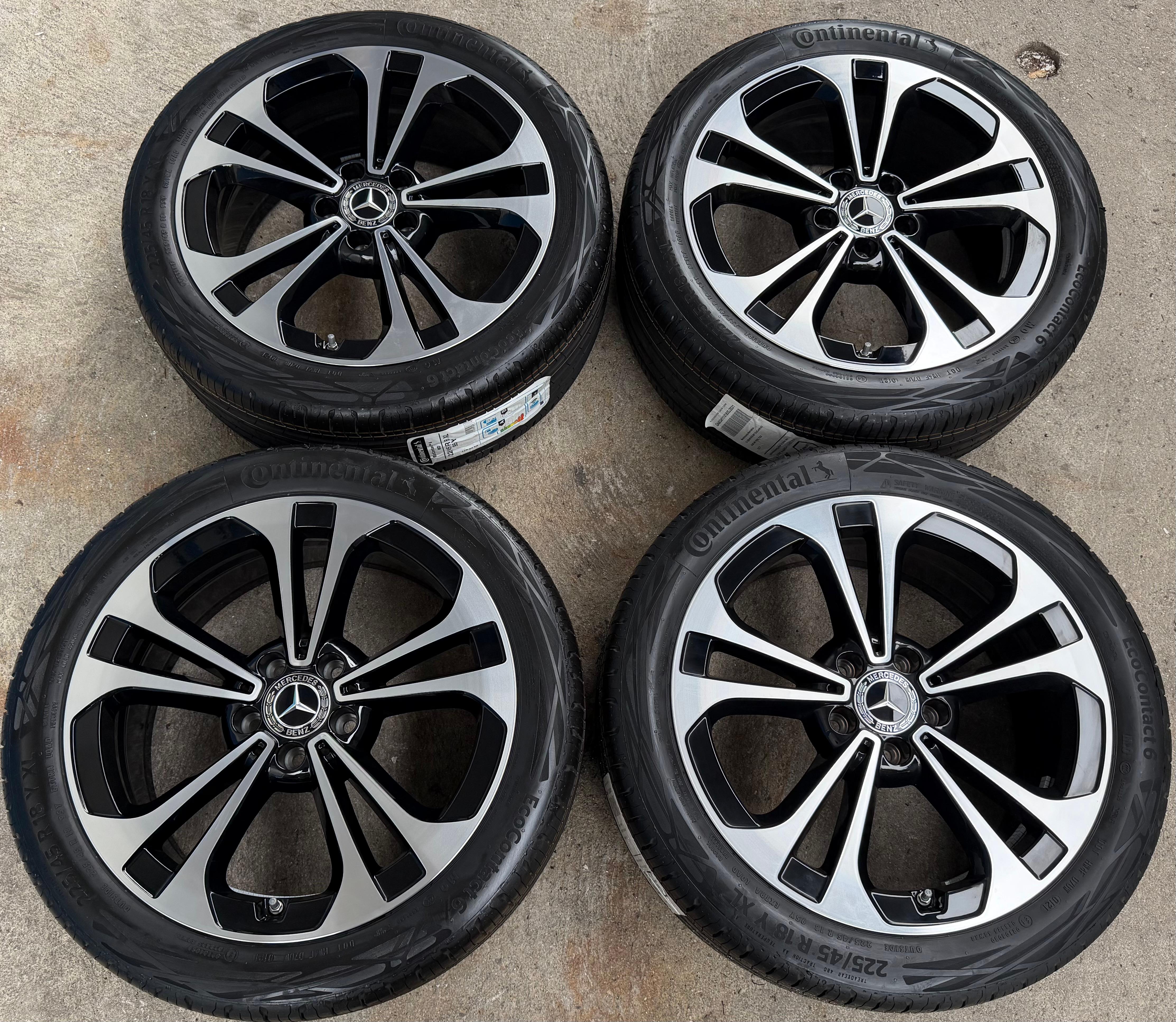 4 ruote estive complete in lega originali da 18" Mercedes Classe C W206 A2064016200 225/45R18 95Y
