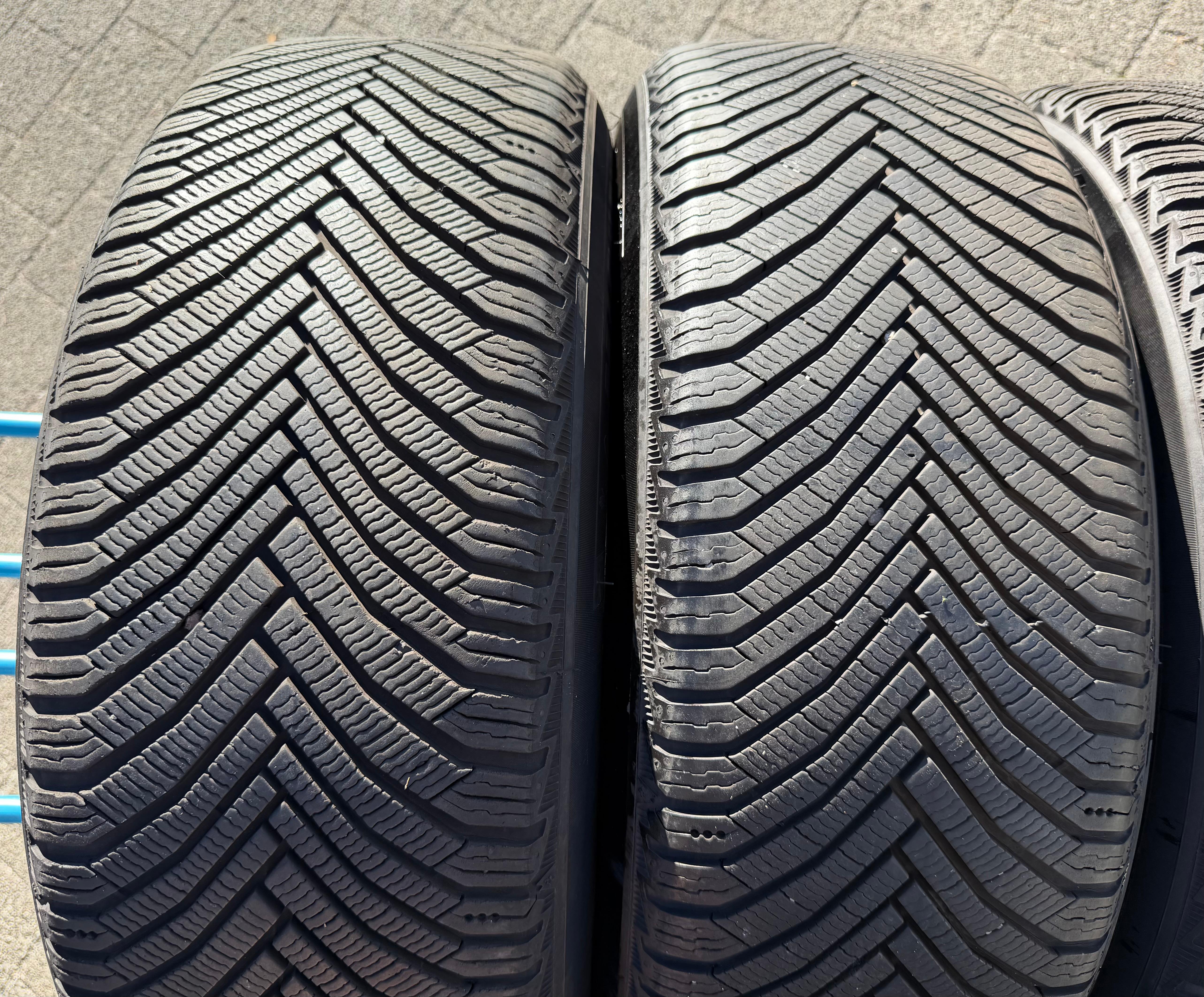 4 ruedas de invierno de aleación originales de 18" Volvo XC60 II 31423851 235/60R18 107H Michelin 2025