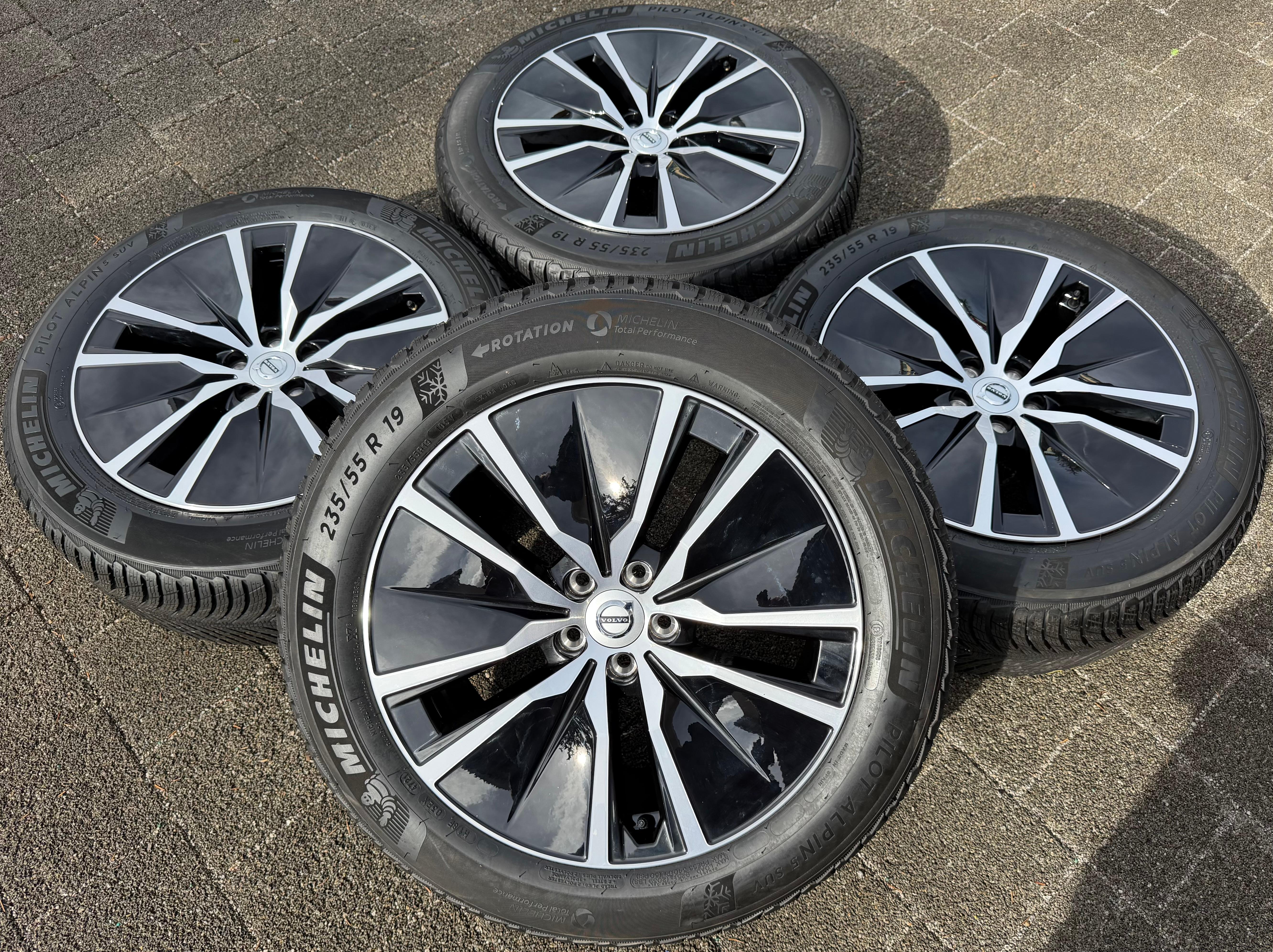 4 ruedas de invierno de aleación originales de 19" para Volvo XC90 II 31680216 235/55R19 105V Michelin