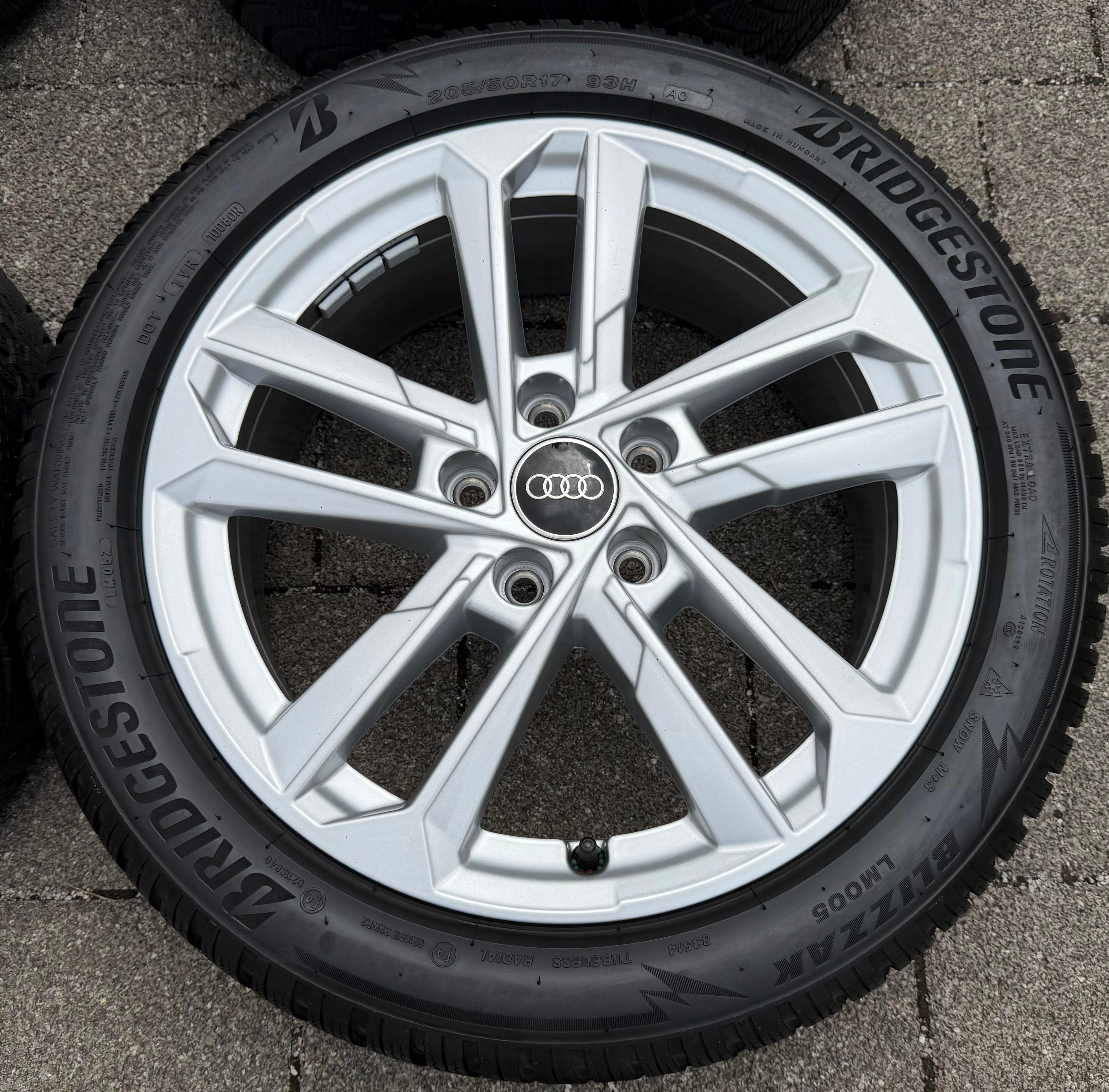 4 Original 17" Alu Winterräder Audi A3 S3 8Y 8Y0601025DH 205/50R17 93H Bridgestone