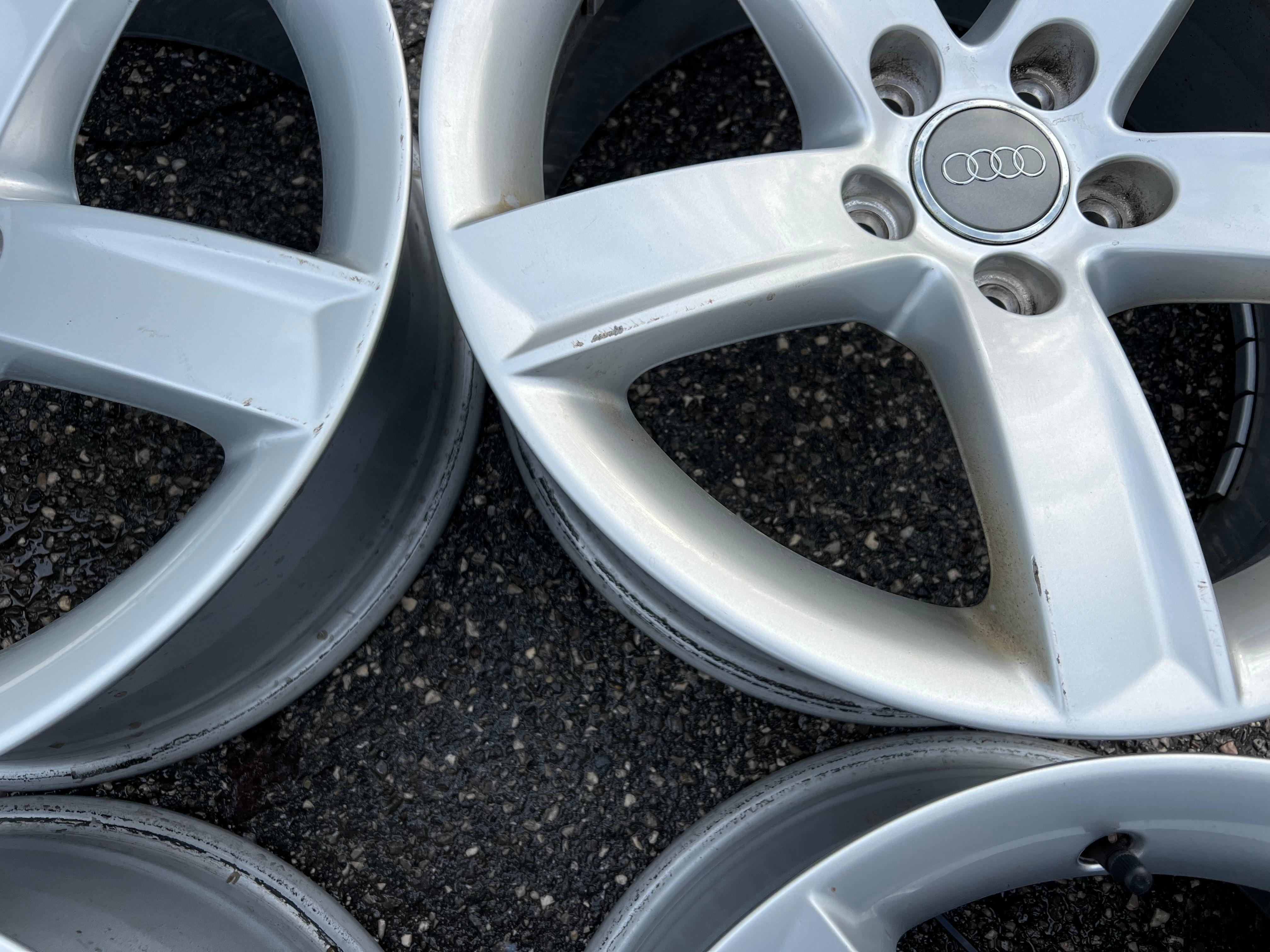 4 CERCHI ORIGINALI IN ALLUMINIO DA 17" AUDI A5 8T 8T0071497 CONSEGNA GRATUITA