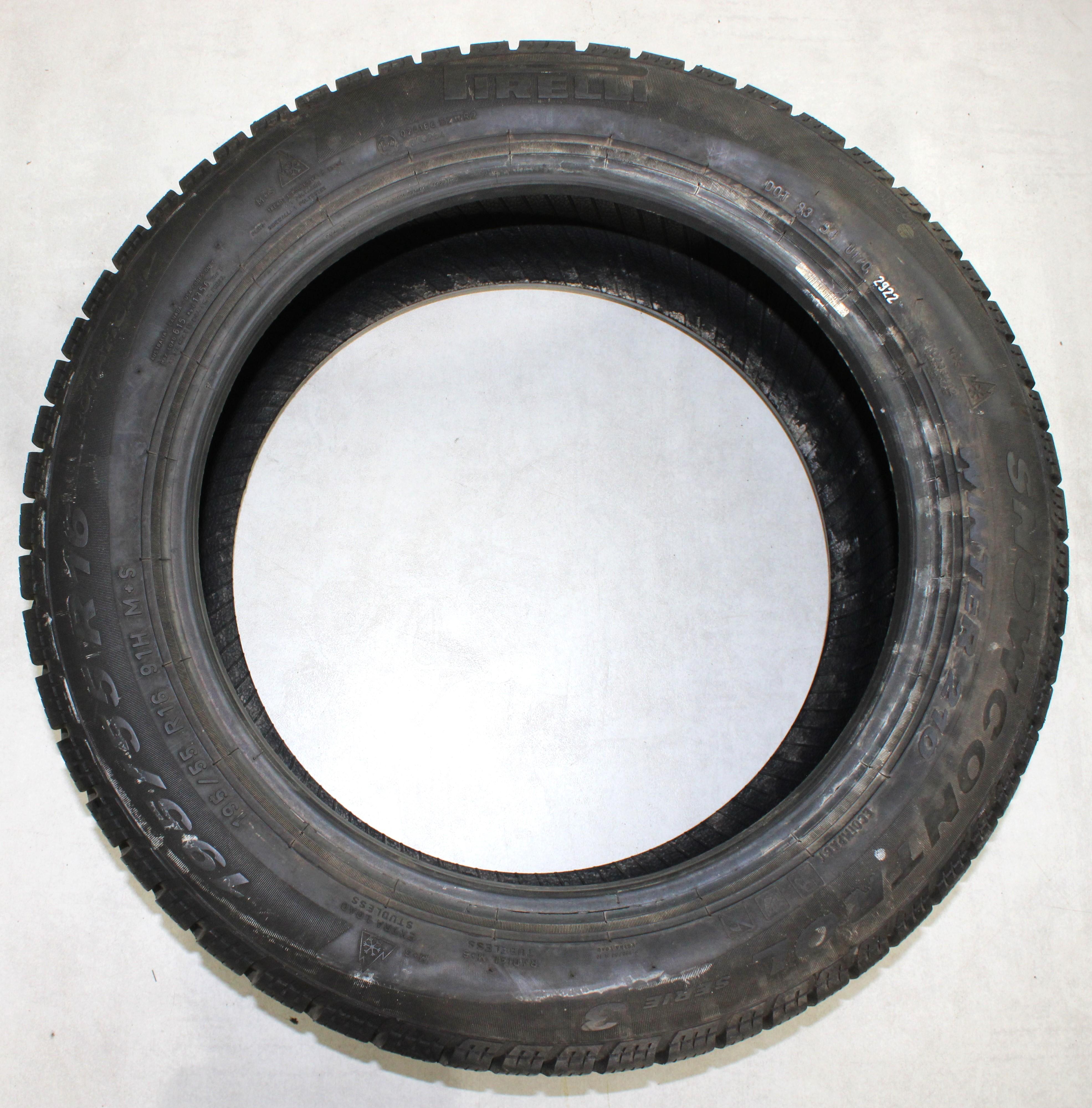 2 x 195/55R16 91H Winterreifen Pirelli Snow Control Serie 3 Winter 210 6,5-7mm 2022