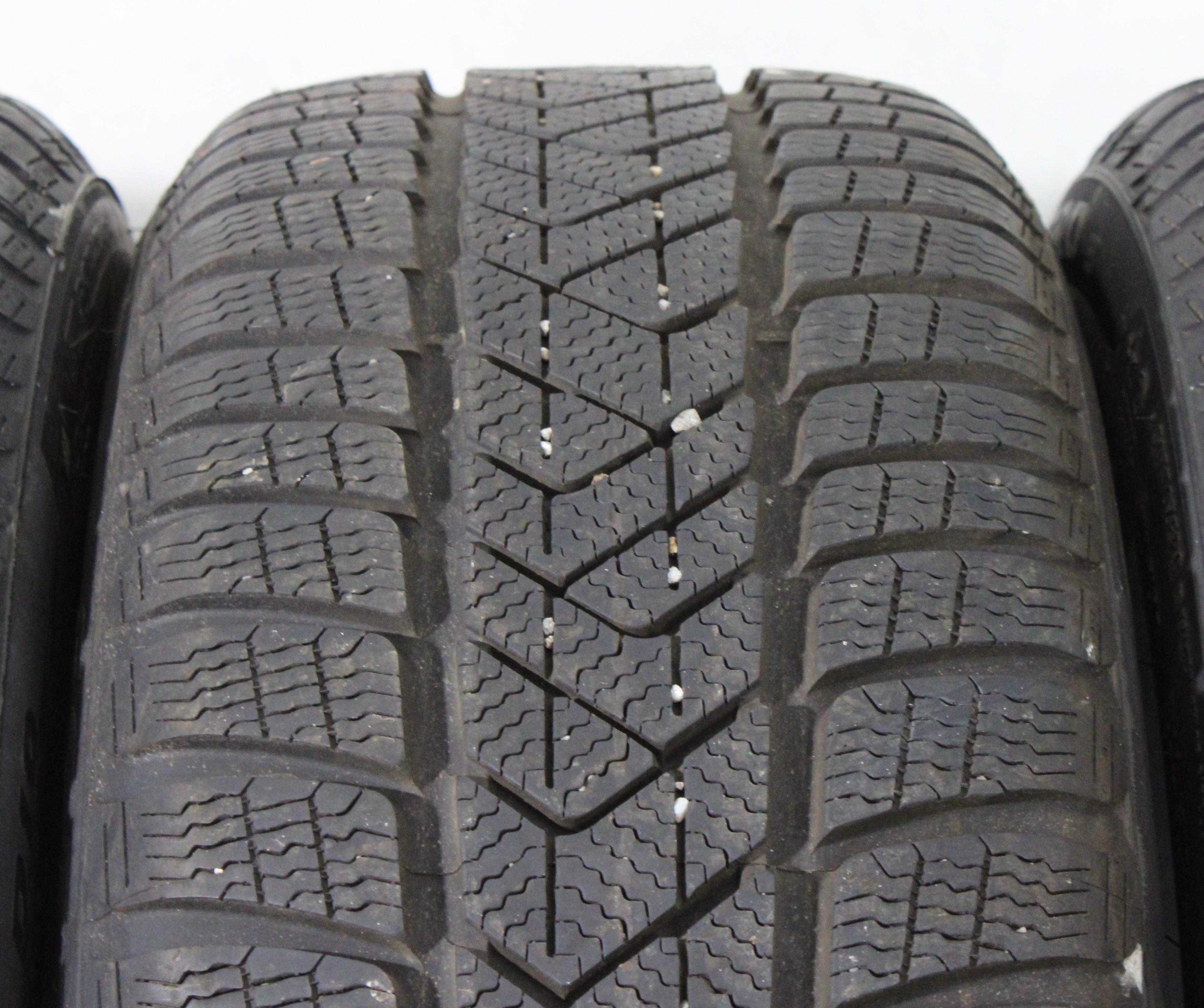 4 x 225/45R19 96V Winterreifen Pirelli Sottozero 3 * Runflat 6,5-7mm 2020