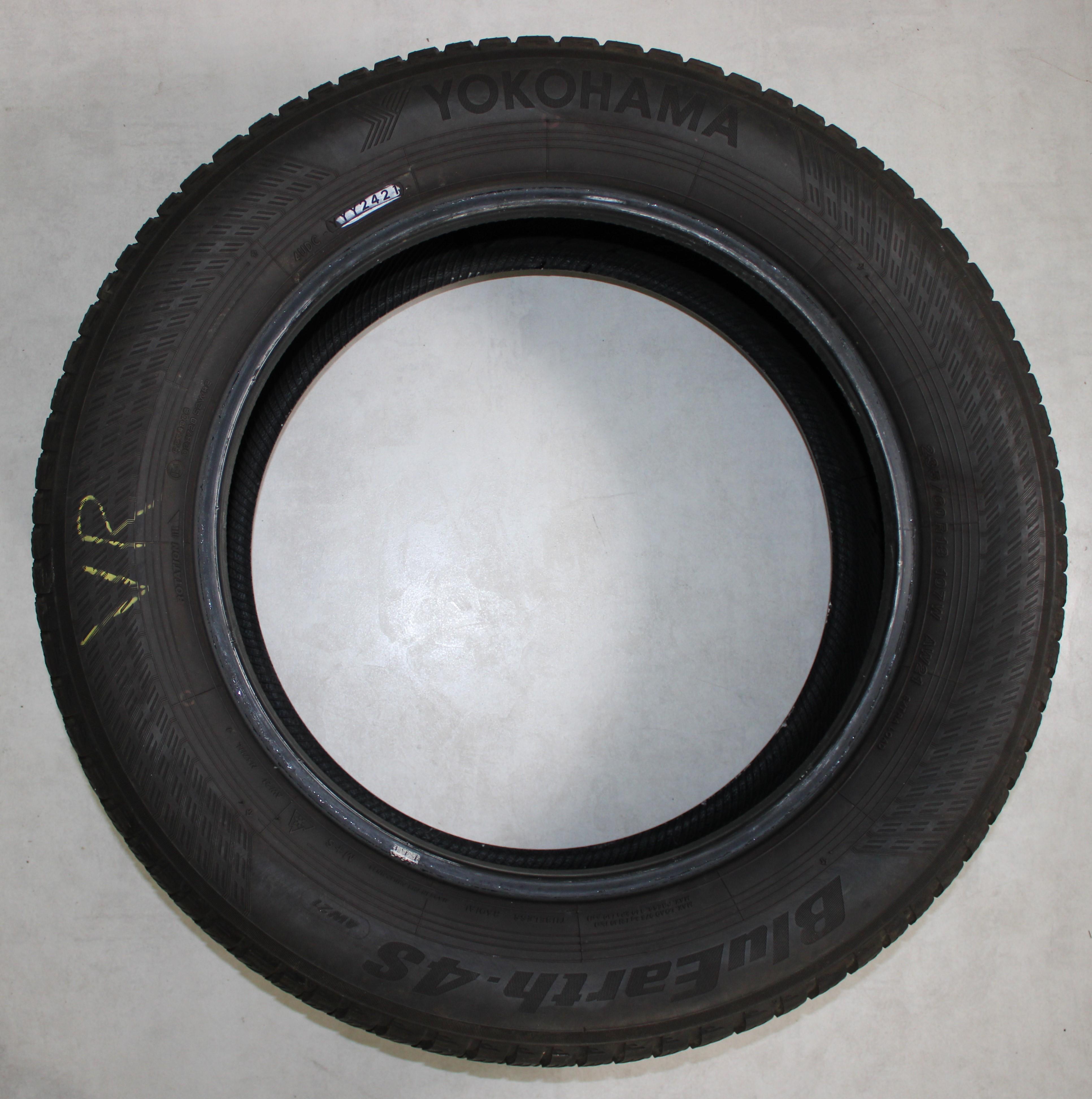 2 x 235/60R18 107W 2 x 255/55R18 109W Ganzjahresreifen Yokohama BluEarth-4S AW21  7mm 2021 XL