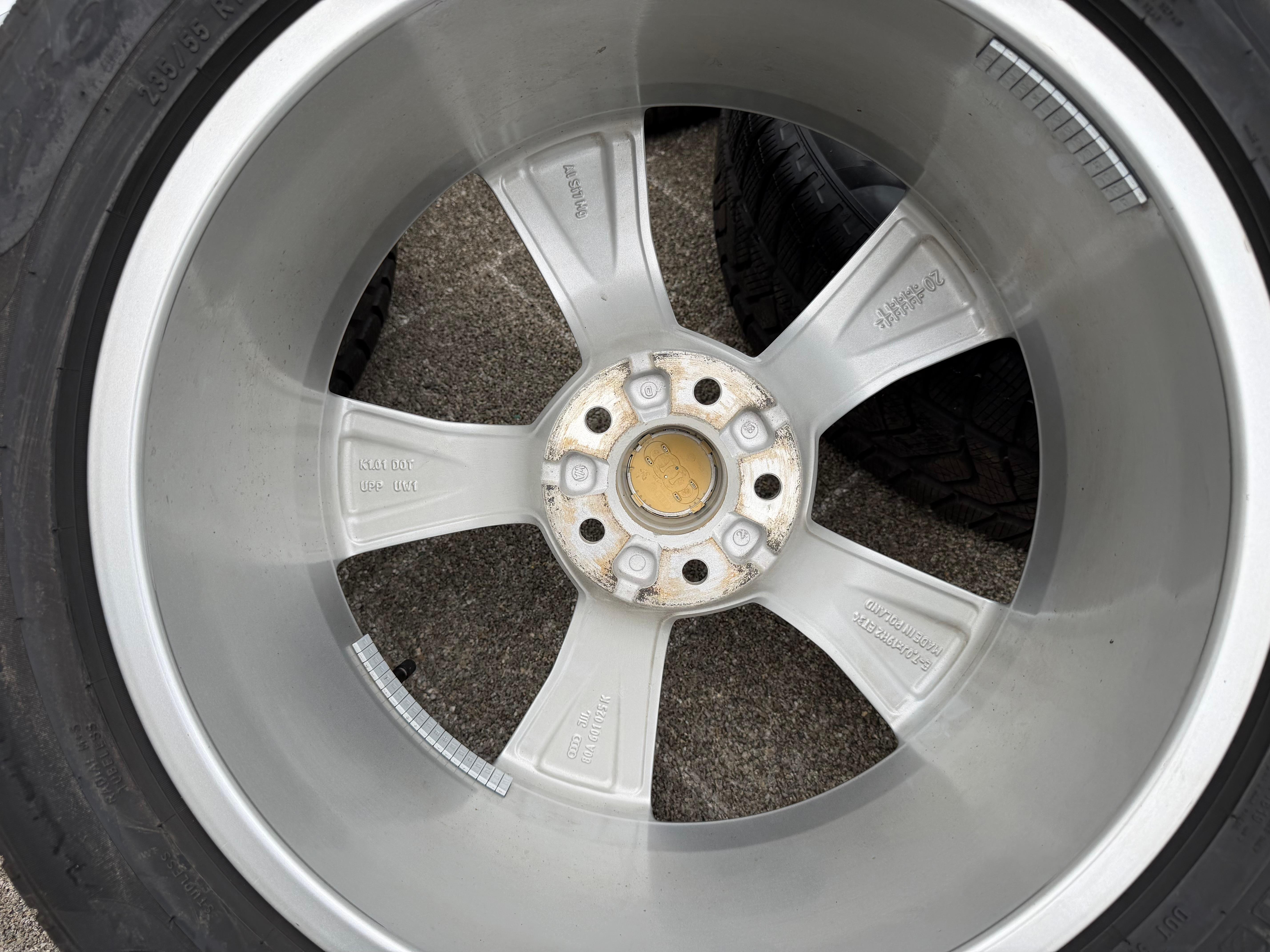 4 Original 19" Alu Winterräder Audi Q5 SQ5 FY 80A601025K 235/55R19 101H Pirelli