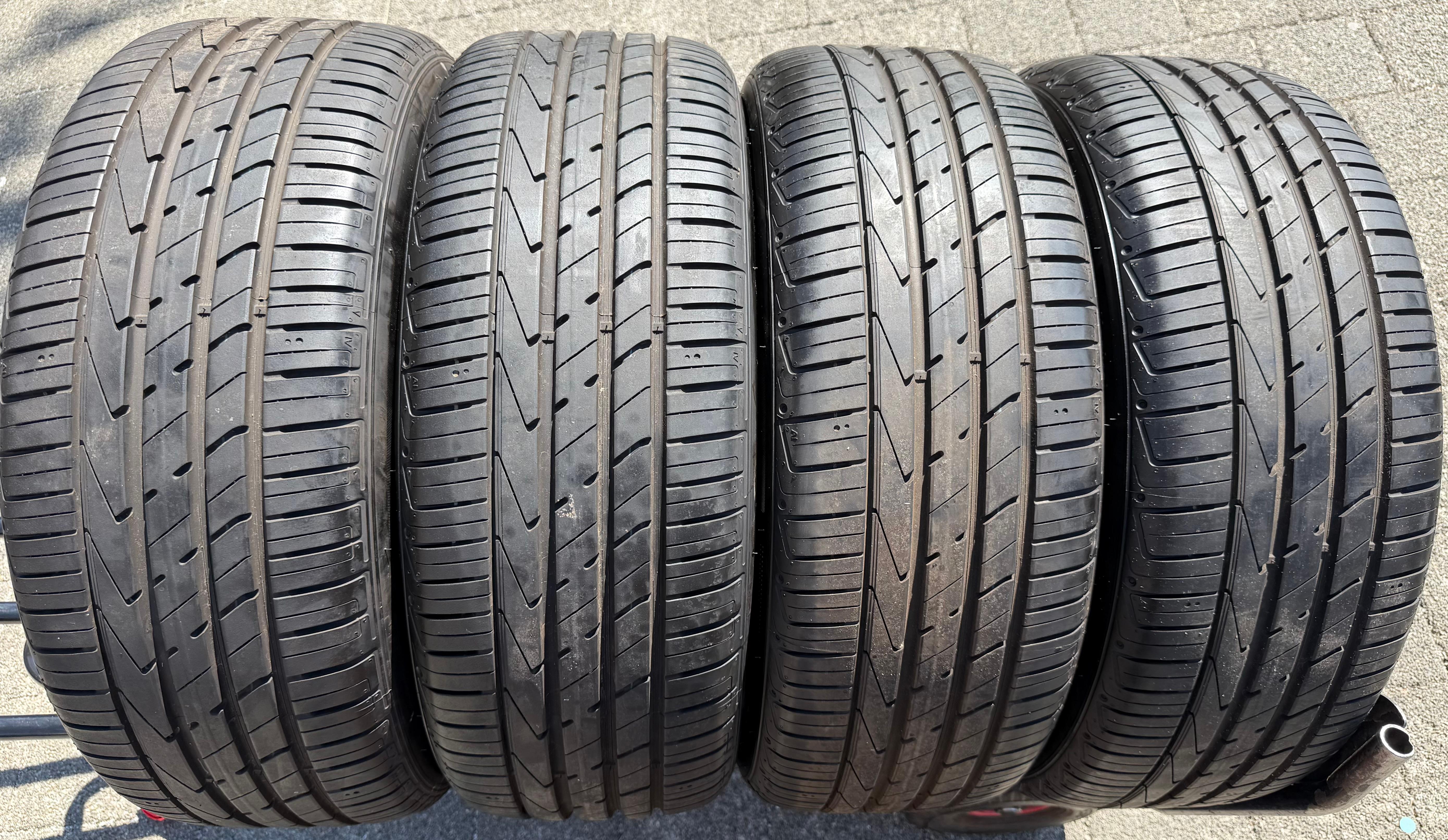 4 Original 18" Alu Sommerräder Audi Q3 F3 83A 83A601025G 235/55R18 100V Hankook
