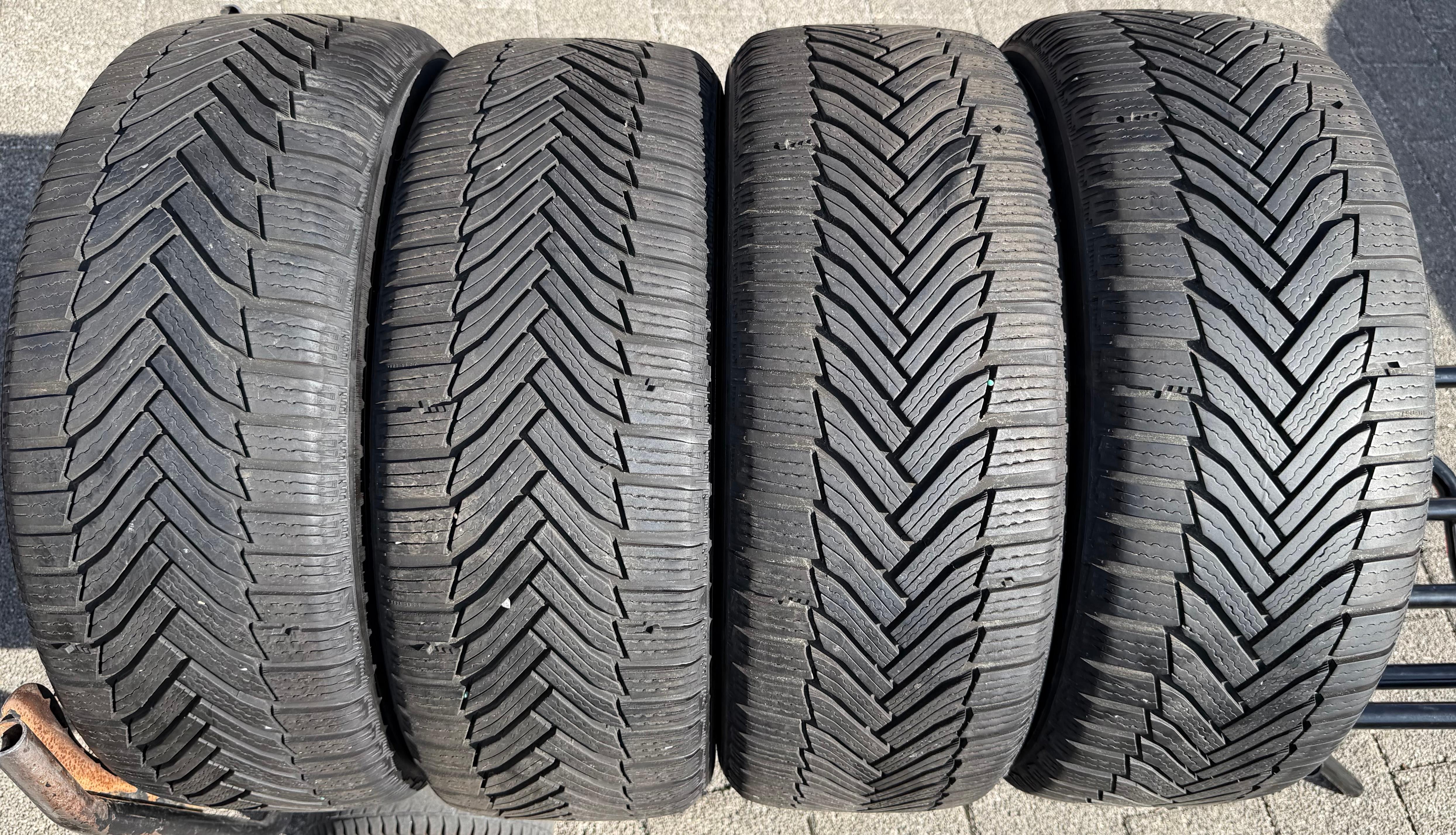 4 Original 17" Alu Winterräder Audi A4 B9 8W 8W0601025P 225/50R17 98H Michelin 2023