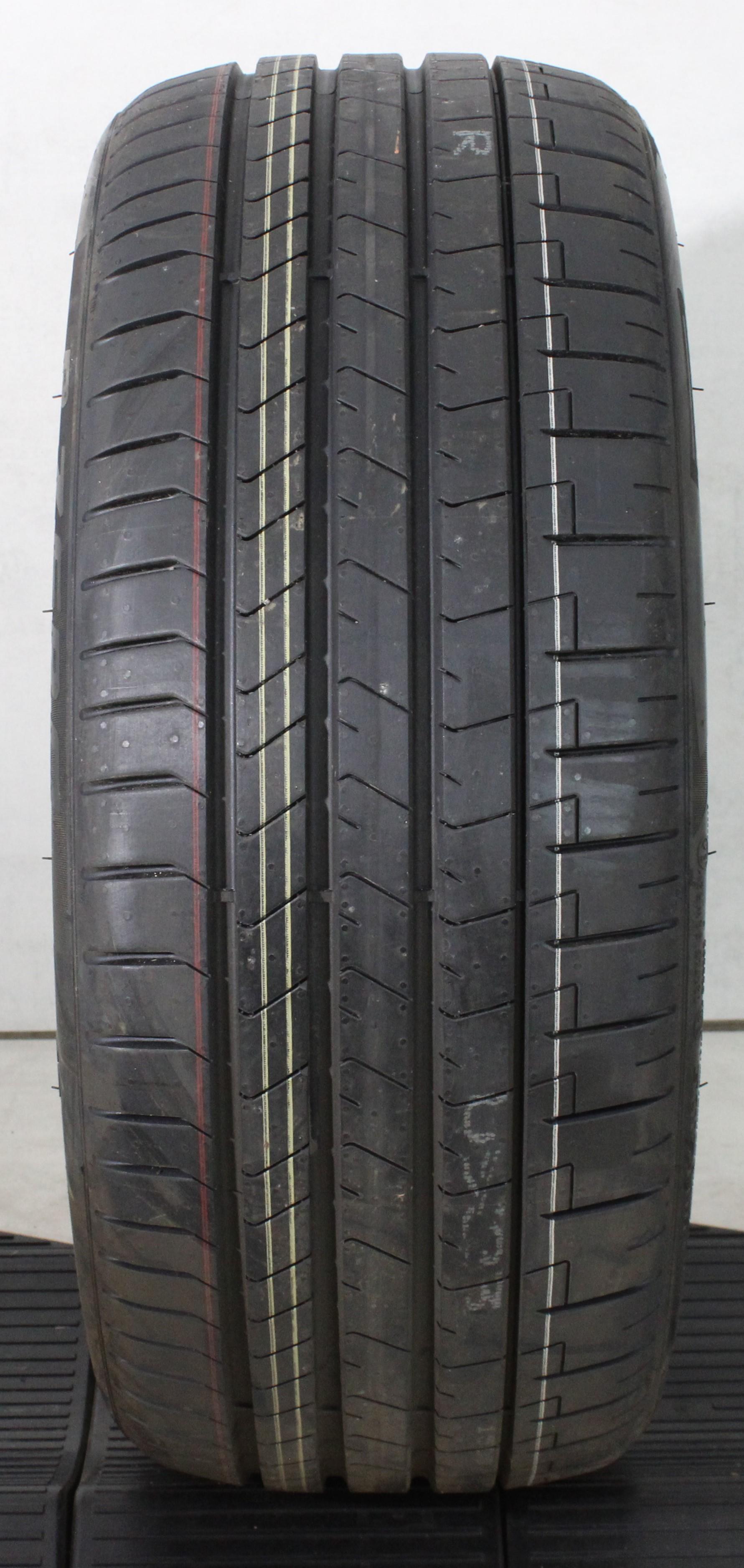 1 pneumatico estivo Pirelli P Zero PZ4 AO 225/40R19 93W, battistrada completo, 2022