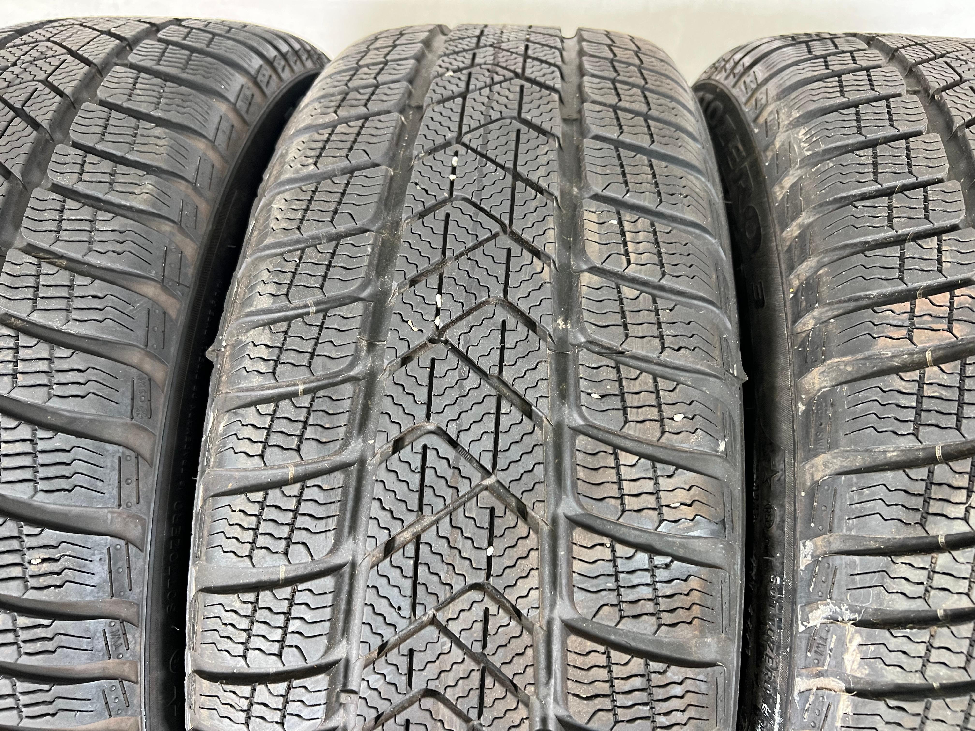 4 x 225/45R19 96V pneumatici invernali Pirelli Sottozero 3 Runflat 7,5mm 2020 *