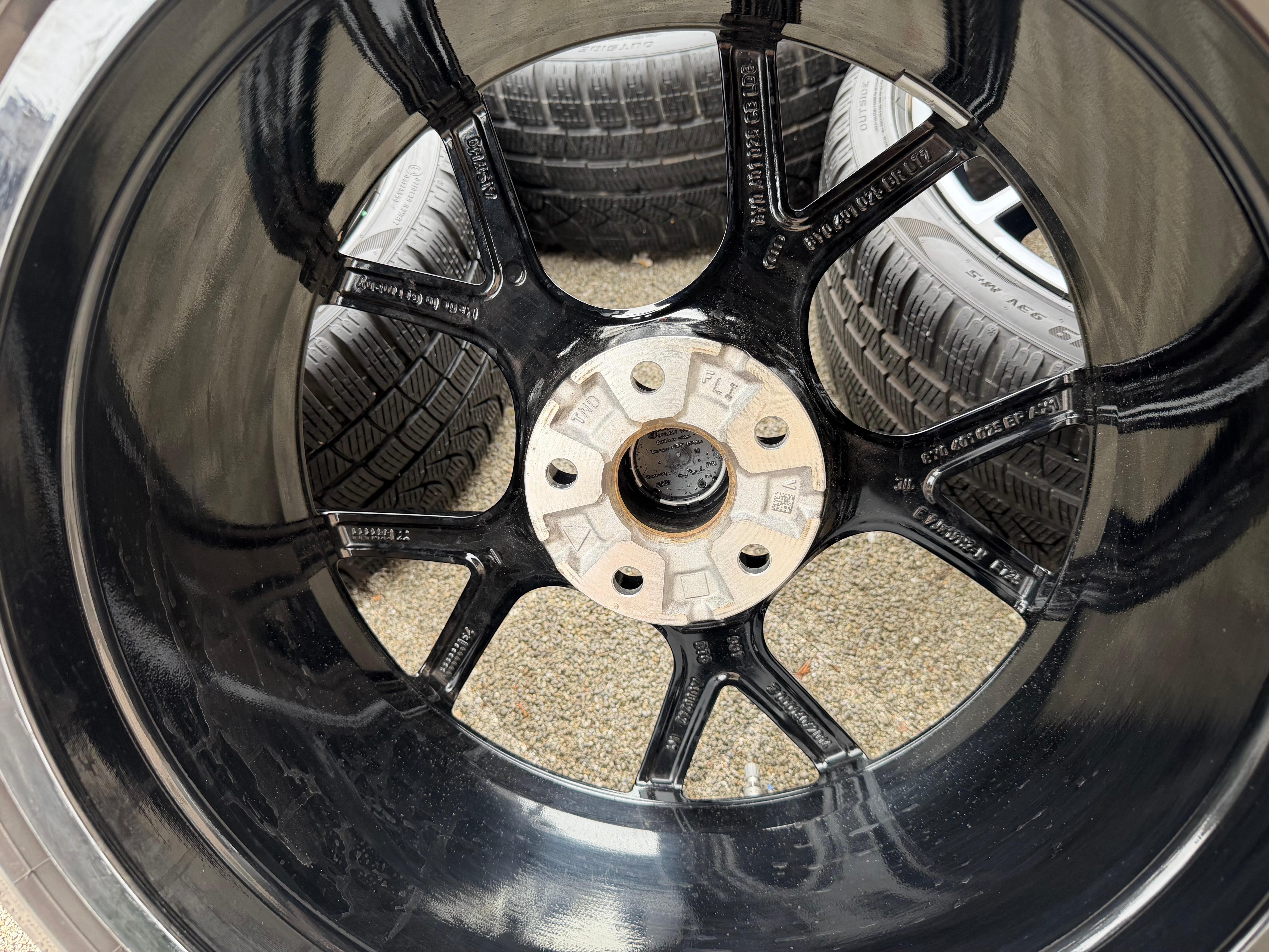 4 Original 19" Alu Winterräder Audi RS3 8Y 8Y0601025BQ 8Y0601025BP Pirelli