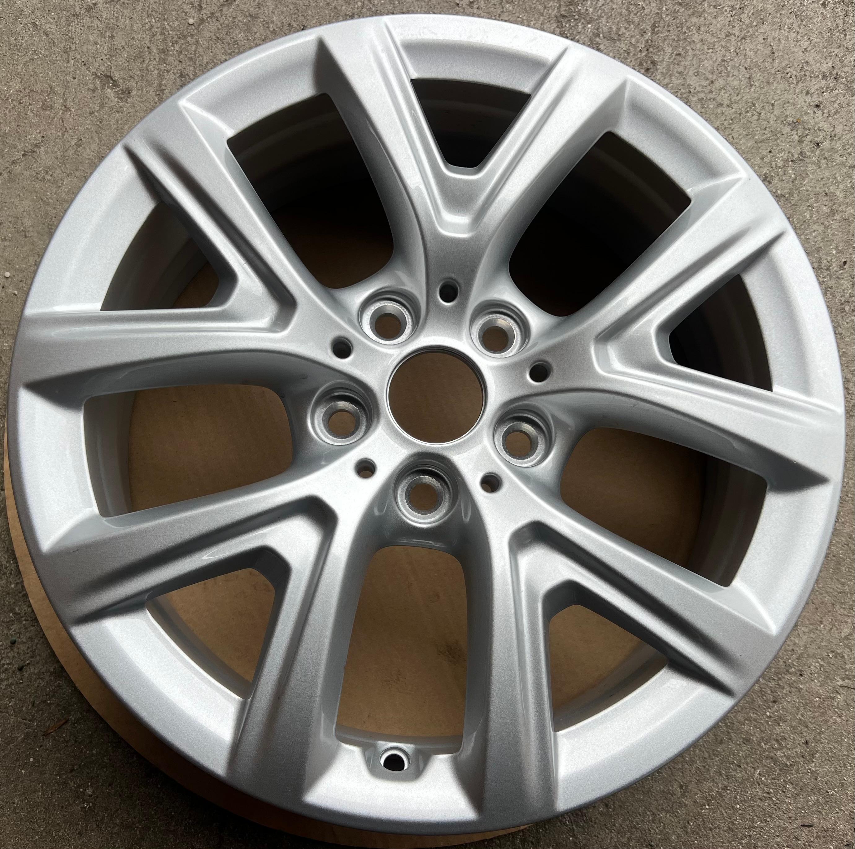 1 X ORIGINAL 17" ALUFELGE BMW X1 F48 X2 F39 6856076 STYLING 574 FREIHAUS