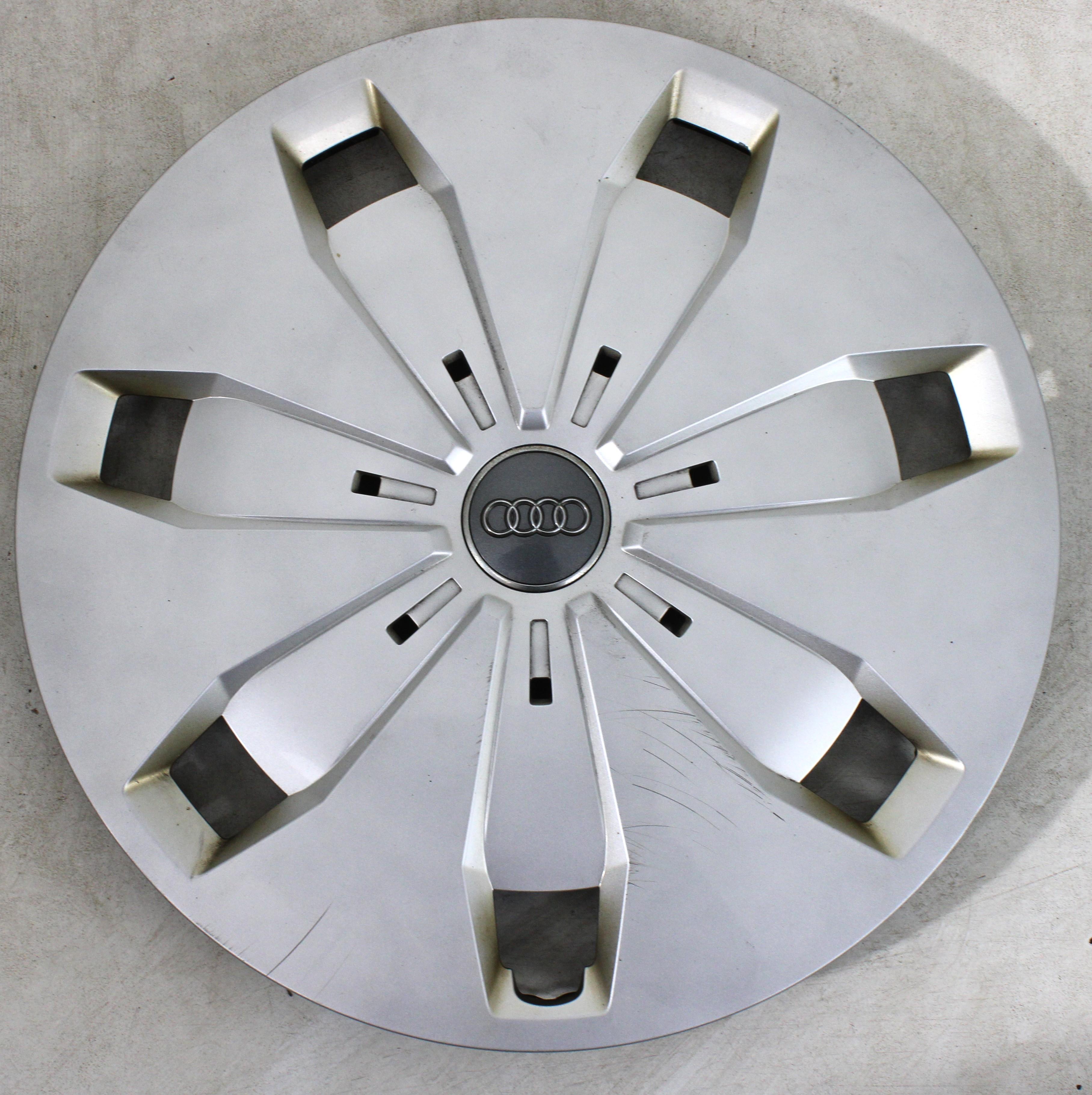 1 X ORIGINAL 16" RADKAPPE AUDI A3 A4 Q2 81A601147 16 ZOLL FREIHAUS