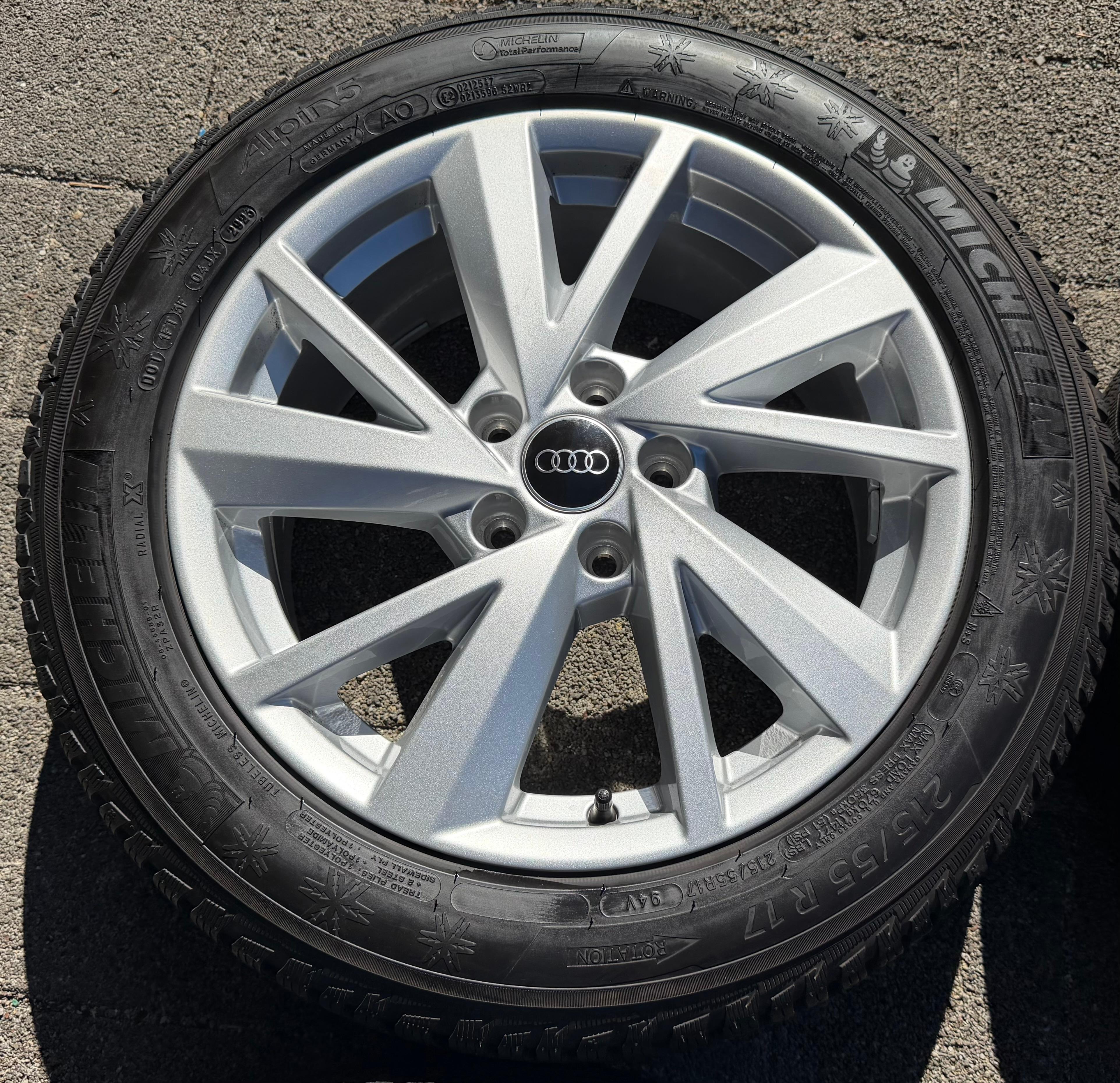 4 Original 17" Alu Winterräder Audi Q2 GA 215/55R17 94V Michelin 8MM 2023