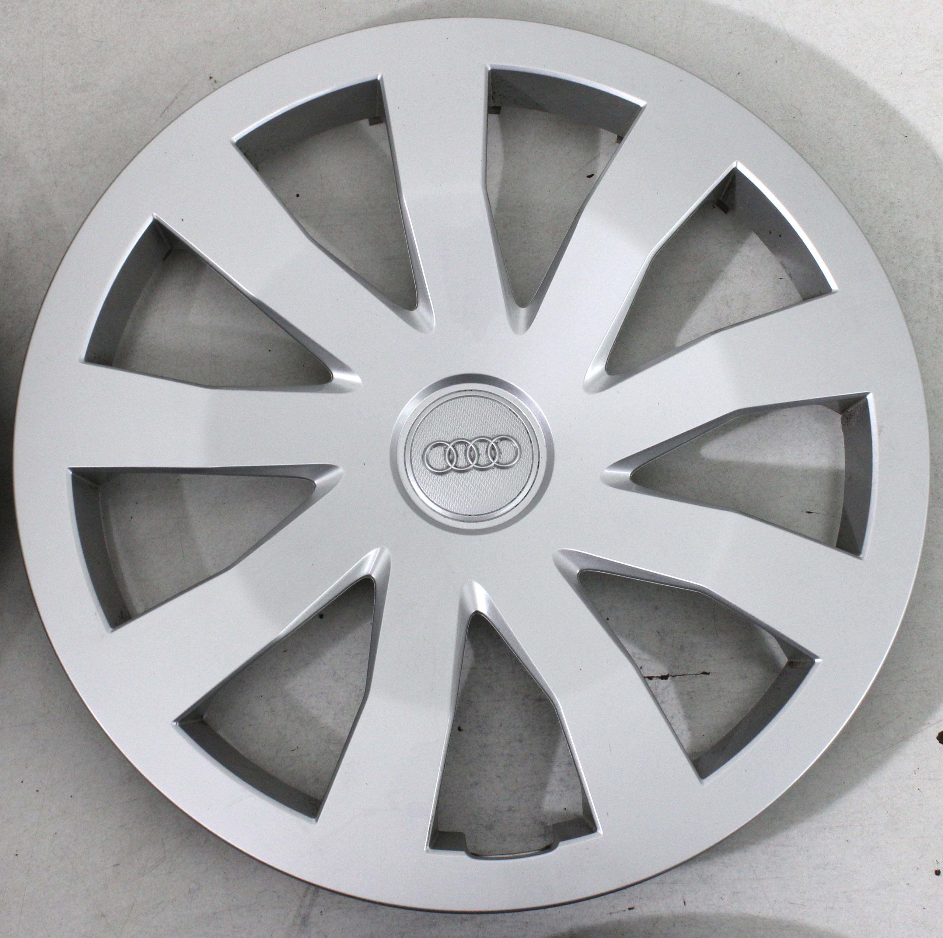 4 TAPACUBOS EMBELLECEDORES ORIGINALES DE 15" PARA AUDI A1 GB 82A601147 15 PULGADAS