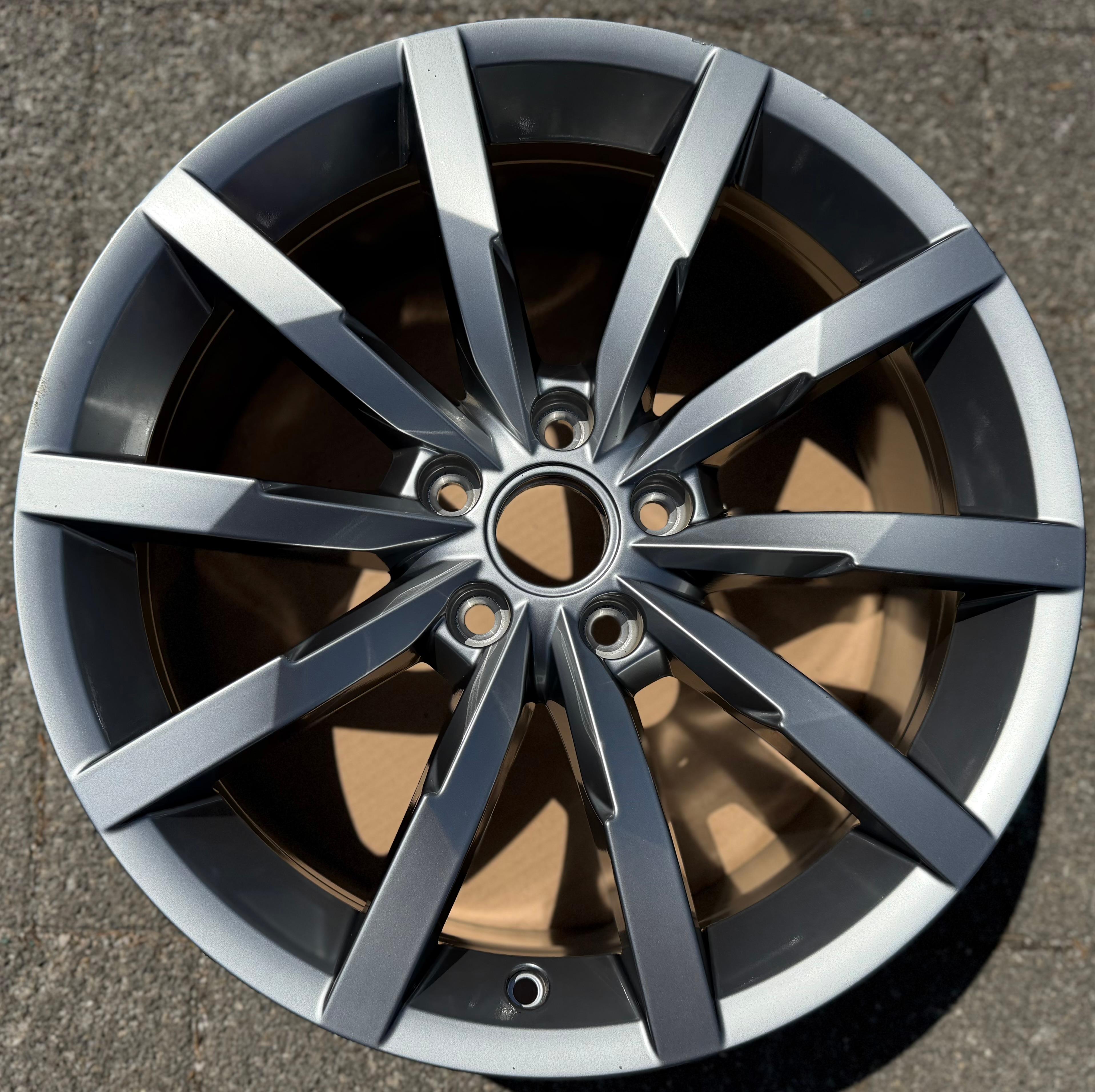 1 jante alu d'origine 18" pour VW Passat 3G B8 3G0601025Q Monterey 8x18 ET44