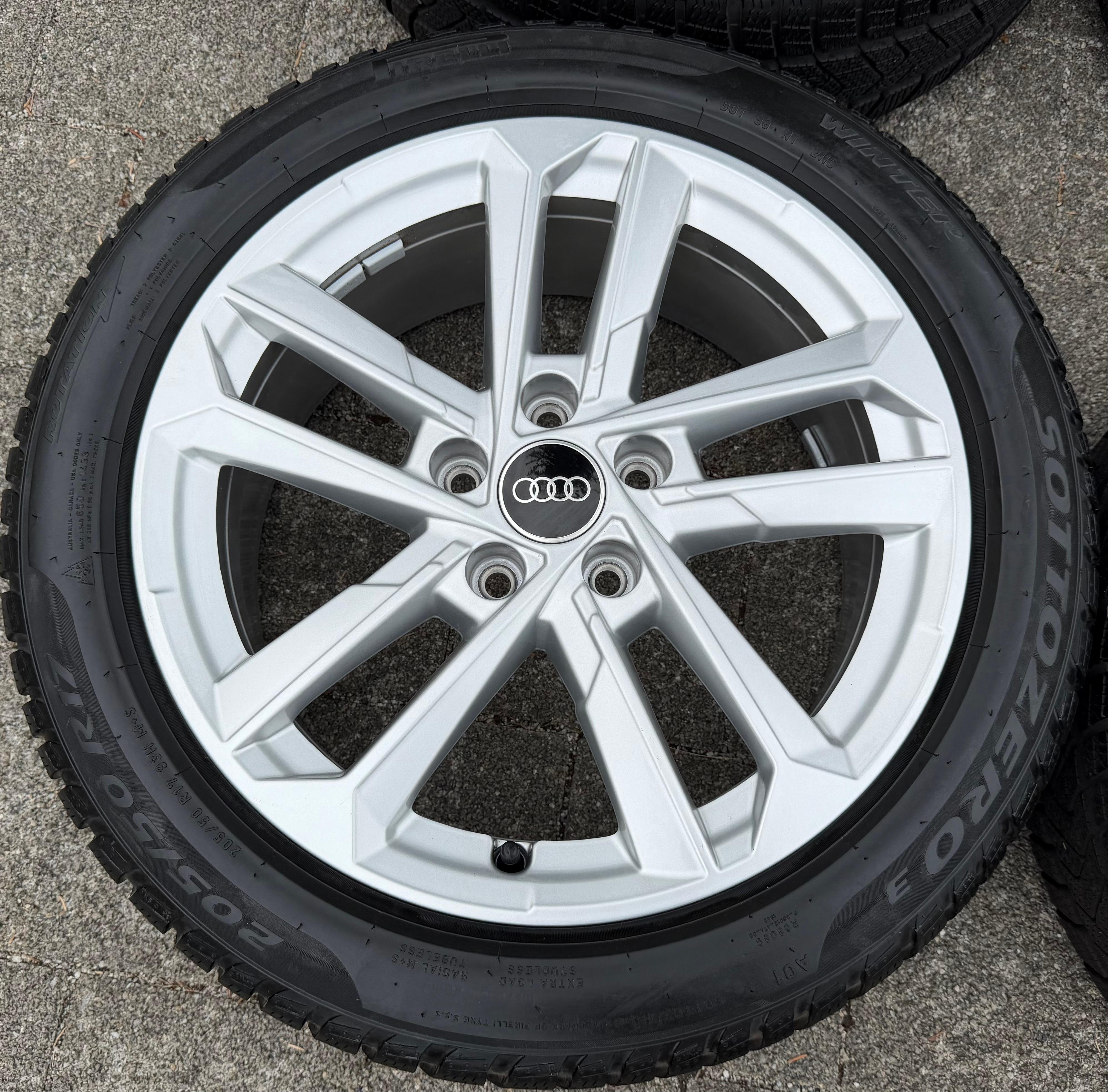 4 ruote complete in lega originali da 17" invernali Audi A3 S3 8Y 8Y0601025L 205/50R17 93H Pirelli
