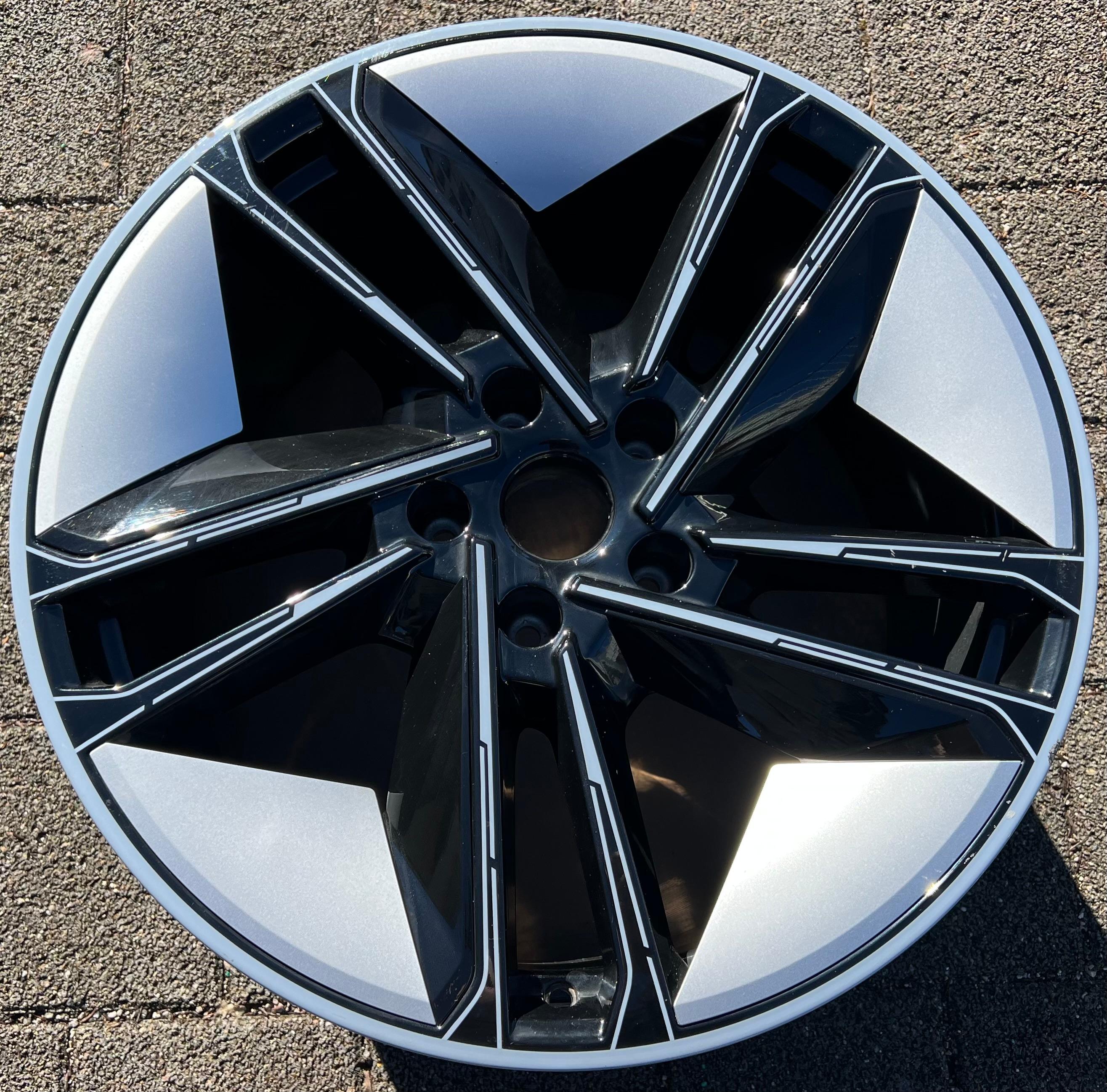 1 X ORIGINAL 21" ALUFELGE AUDI E-TRON GT RS 4J3601025AD HINTERACHSE FREIHAUS