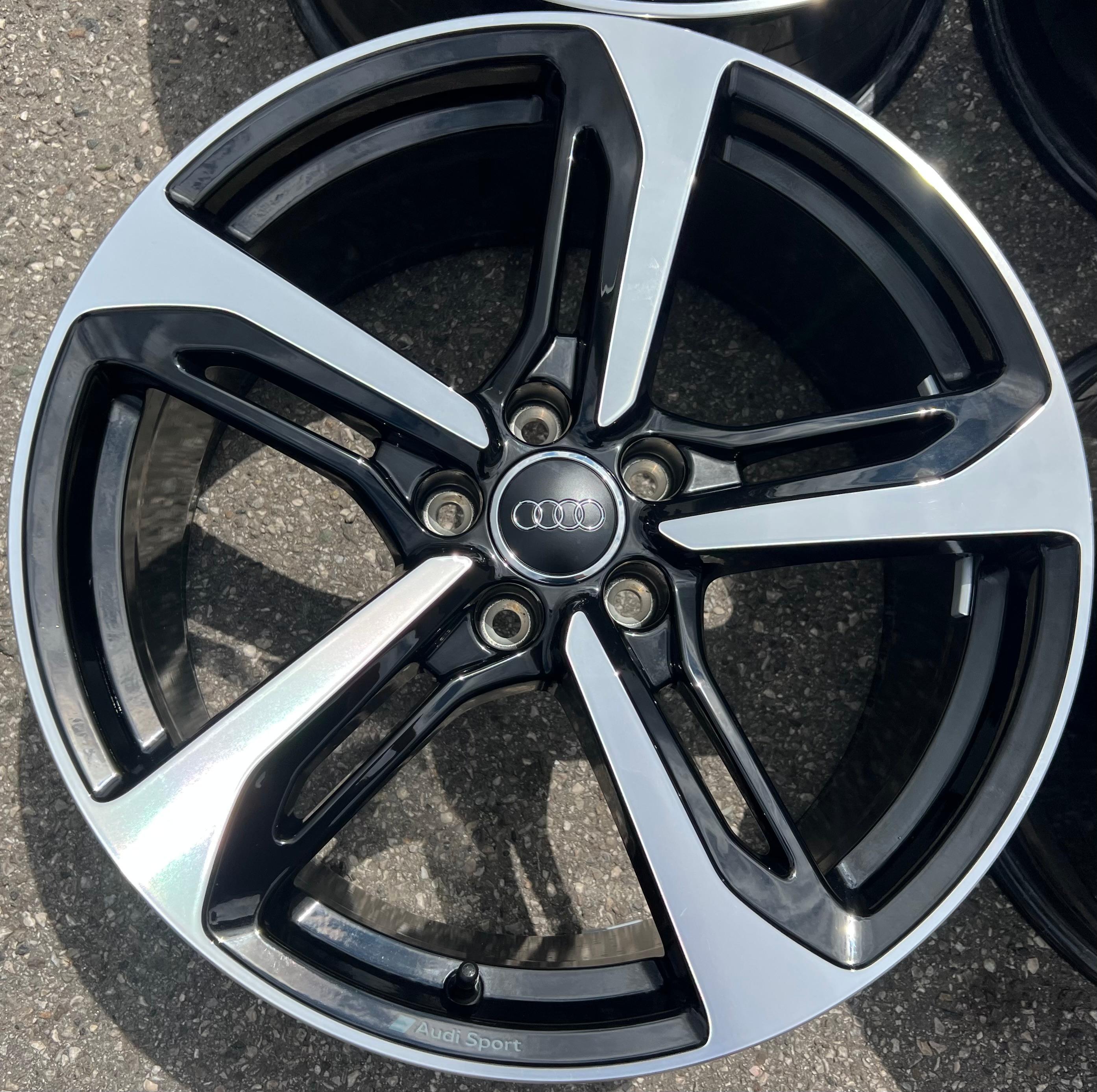 4 CERCHI IN LEGA DA 19" ORIGINALI AUDI TT 8S 8S0601025BD 9x19 ET52 SPEDIZIONE GRATUITA