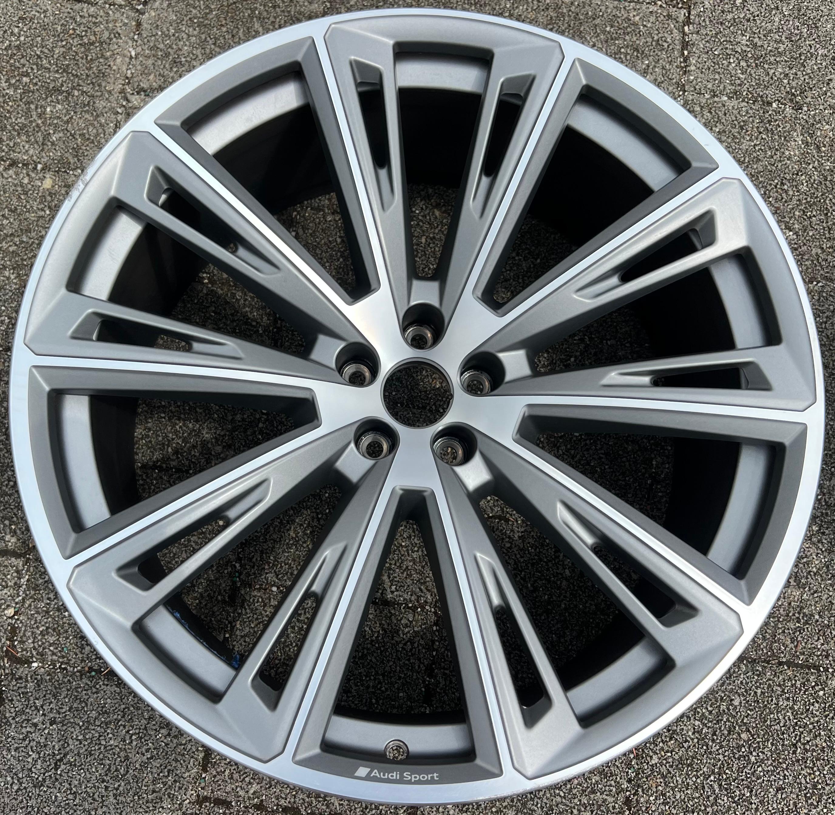 1 X ORIGINAL 23" ALUFELGE AUDI Q8 4M8601025AT 10,5x23 ET18 FELGE FREIHAUS