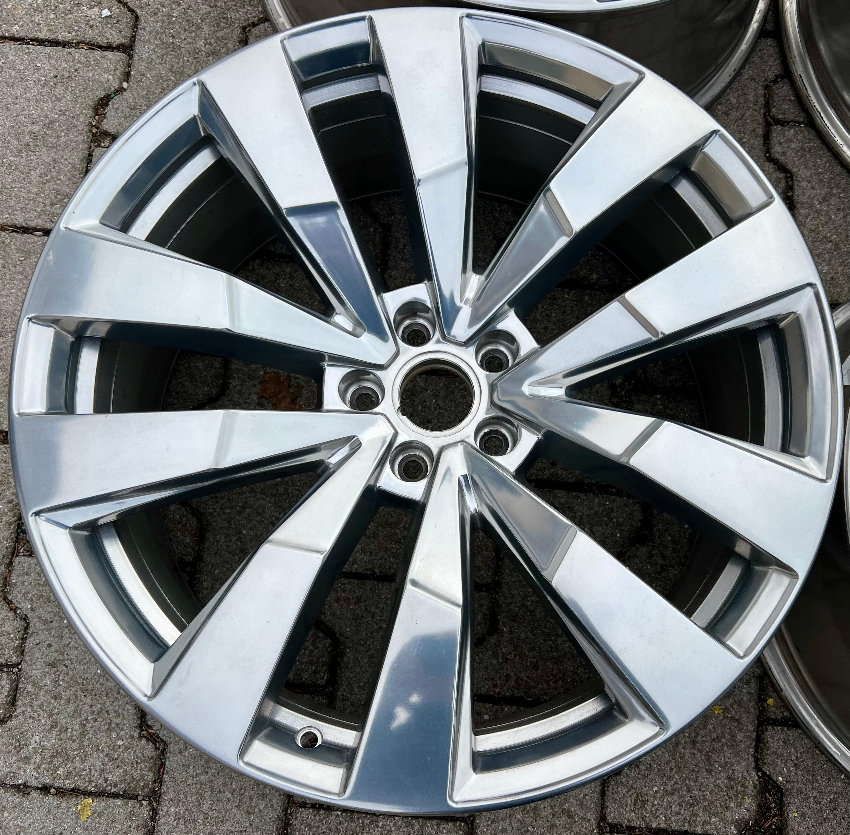 4 ORIGINAL 21" ALUFELGEN VW ATLAS CA1 VW TOUAREG III CR 9x21 ET34 FREIHAUS
