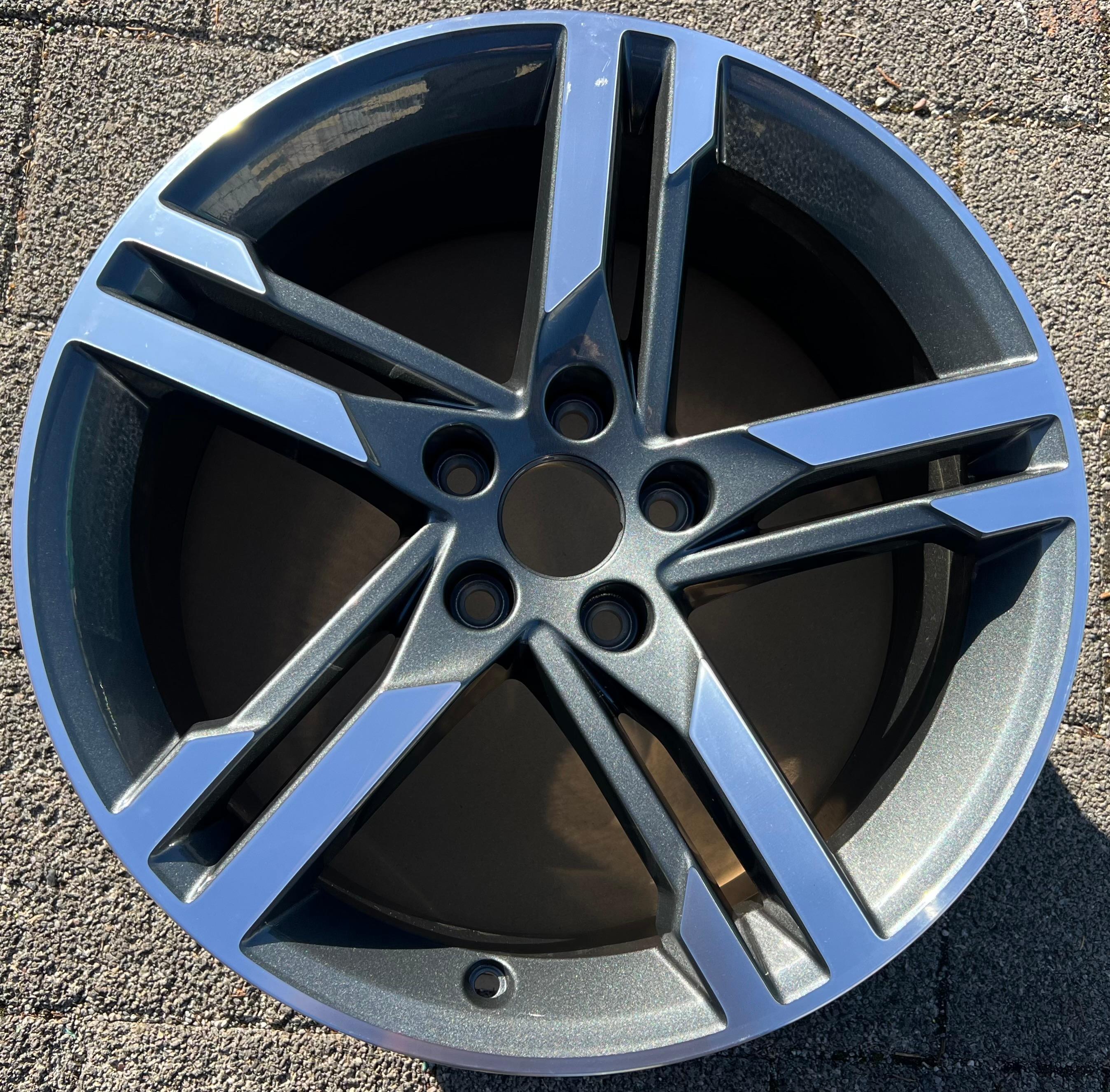1 X ORIGINAL 18" ALUFELGE FELGE AUDI A4 8W 8W0601025M 8x18 ET40 FREIHAUS