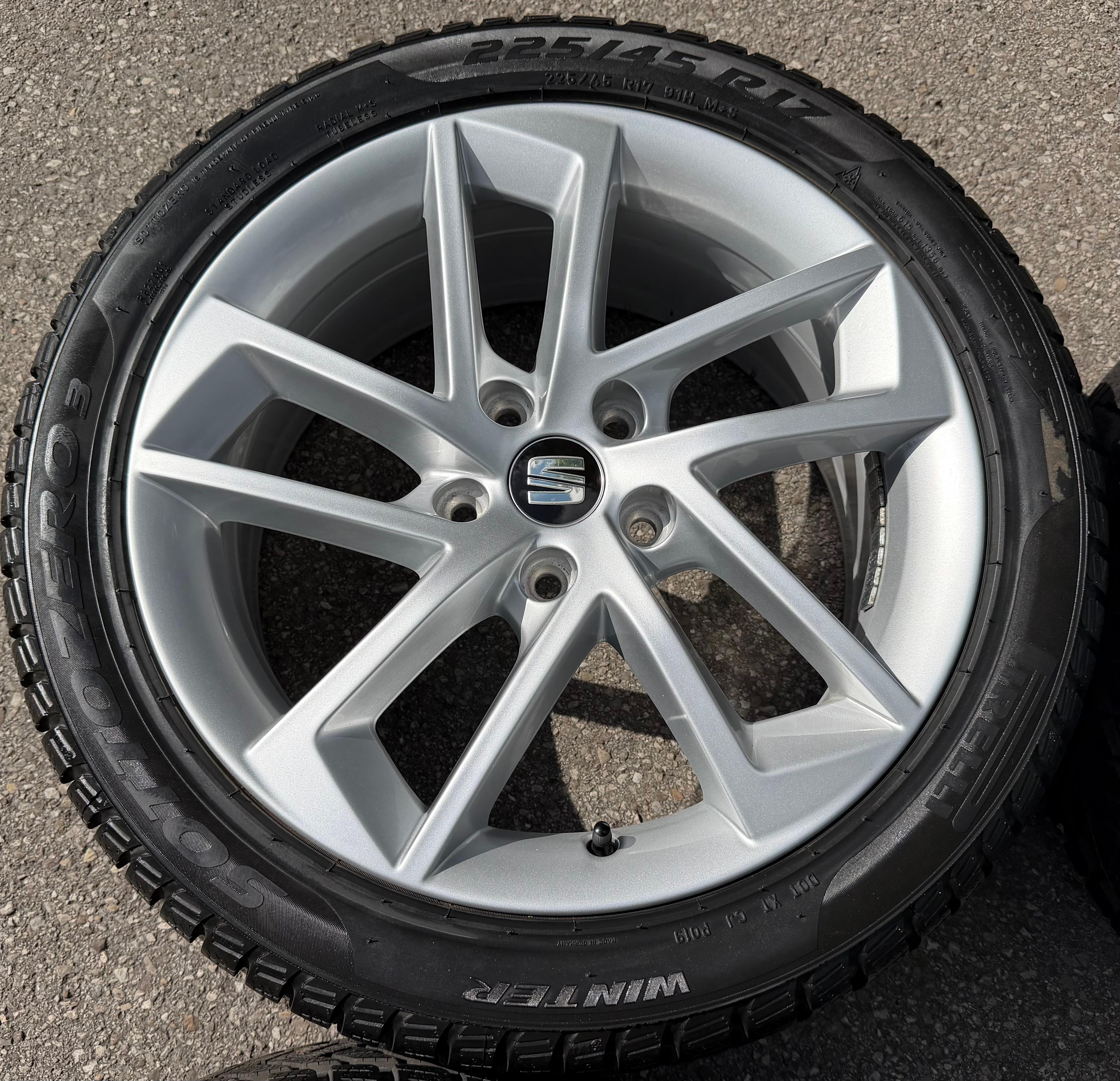 4 jantes d'hiver en aluminium d'origine 17 pouces pour Seat Leon 5F 5F0601025G 225/45R17 91H, livraison gratuite