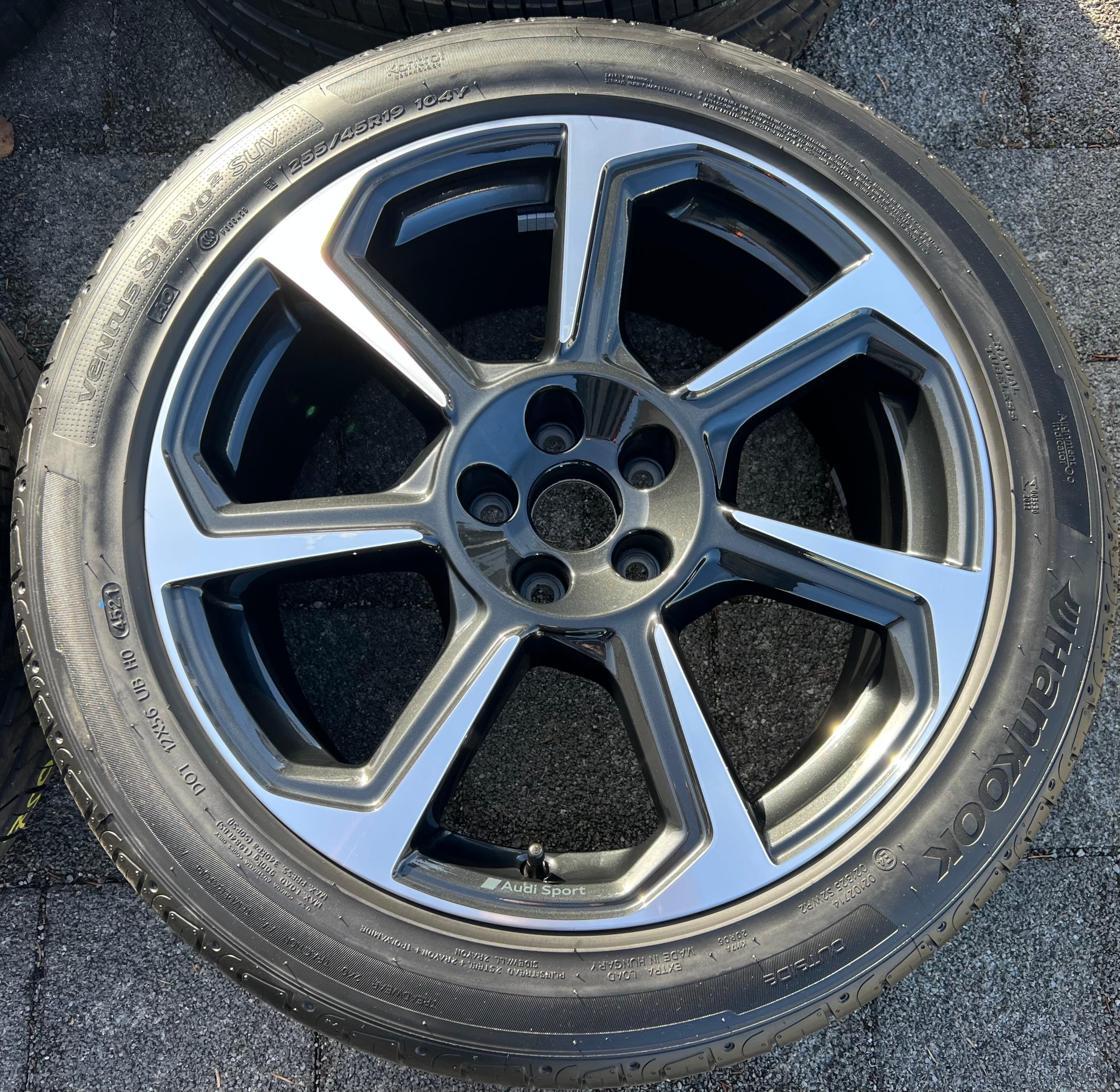 4 jantes d'été en aluminium d'origine 19 pouces pour Audi Q3 F3B 83A 83A601025D 255/45R19 104Y