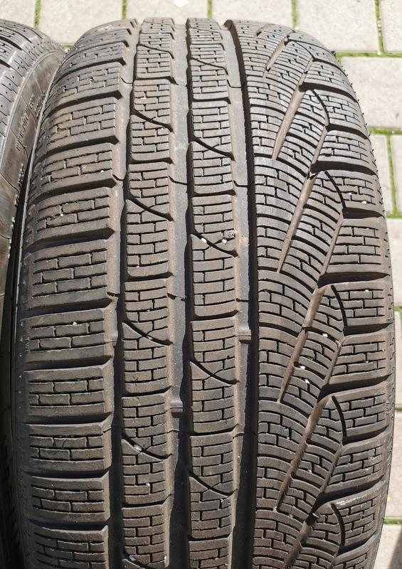 1 x 245/40R20 99V Winterreifen Pirelli Sottozero 2 Runflat 6,5-7mm 2017
