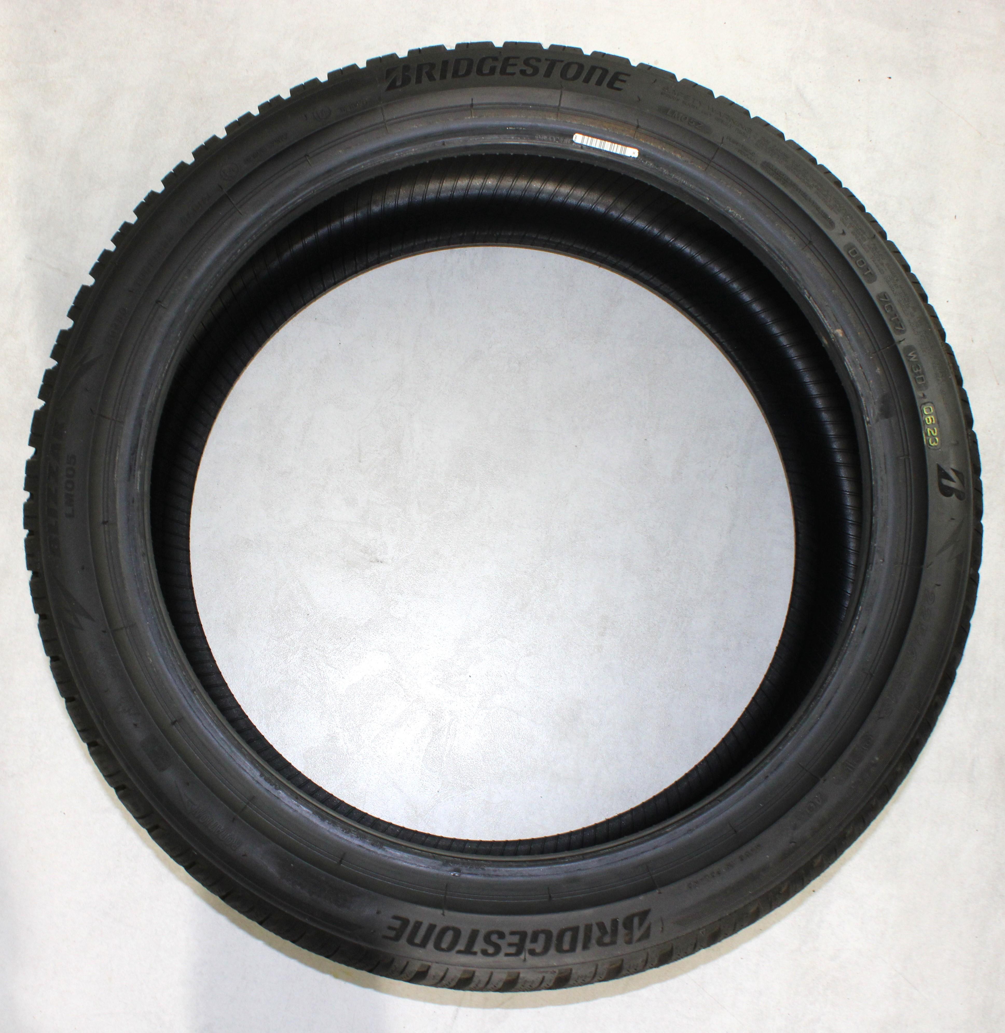 2 pneus hiver Bridgestone Blizzak LM005 AO 225/40R18 92V, neufs, 2023