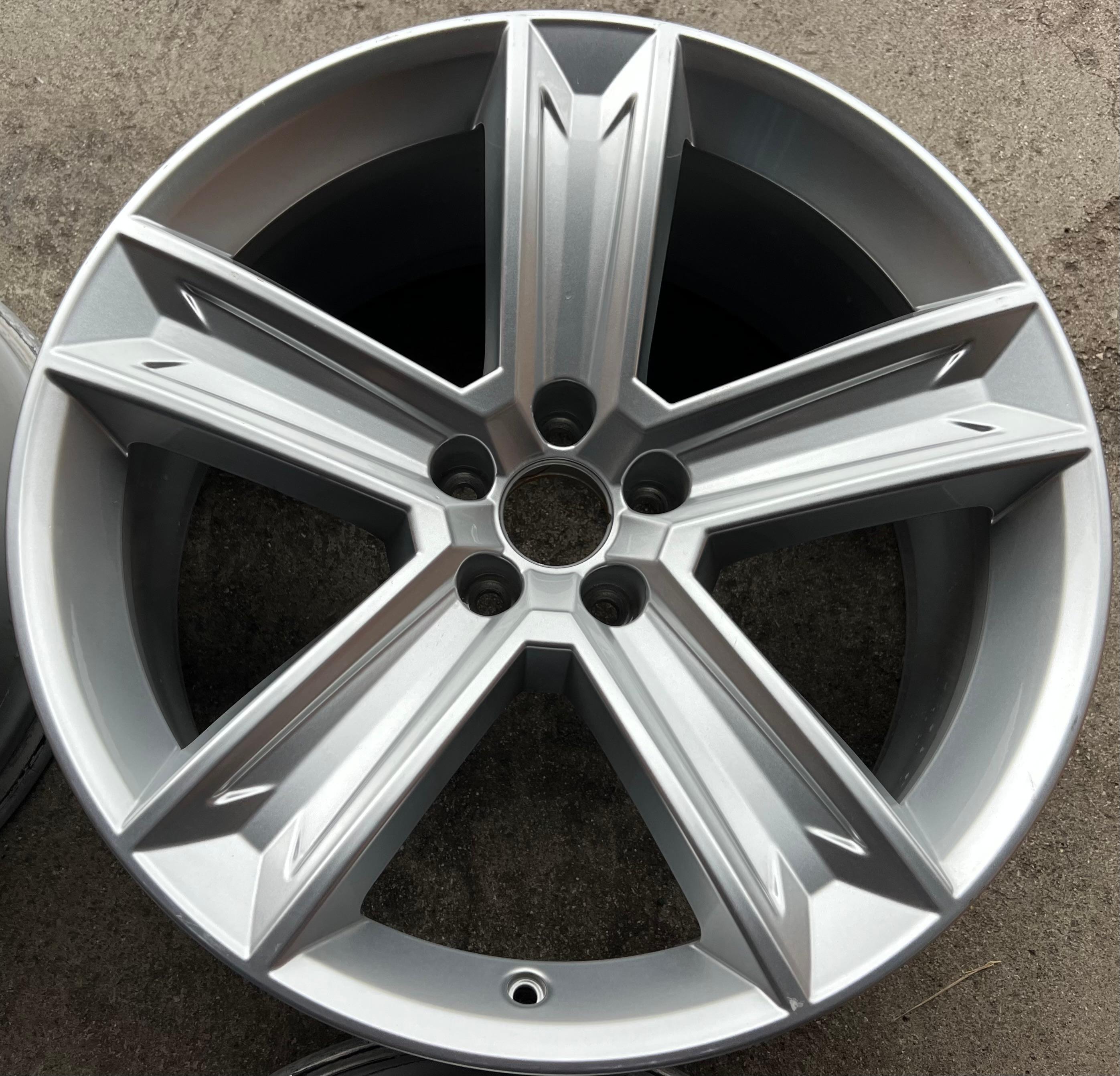 4 ORIGINAL 20" ALUFELGEN AUDI Q8 4M8601025C 9x20 ET20 FELGEN FREIHAUS